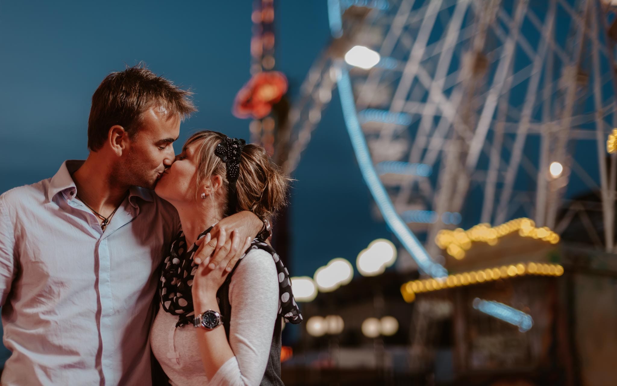 shooting photo d’un couple à la fête foraine de Nantes par Geoffrey Arnoldy photographe