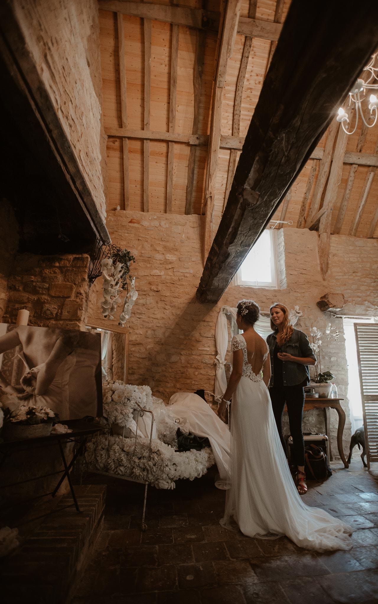 photographies d’un mariage chic multi-culturel au Manoir de Chivré, en Normandie