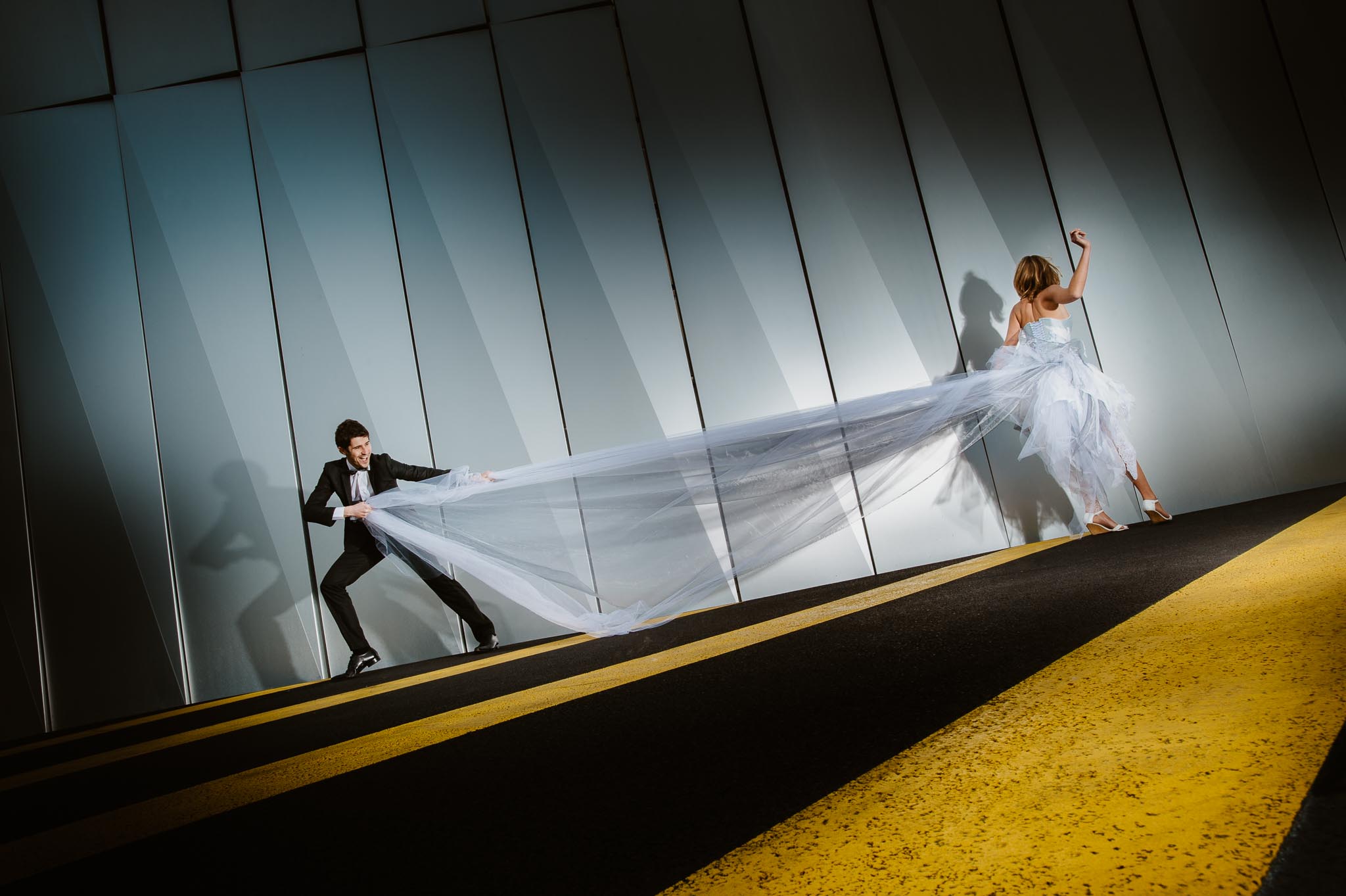 photo d’une séance de couple day-after originale & contemporaine à Stéréolux à Nantes par Geoffrey Arnoldy photographe