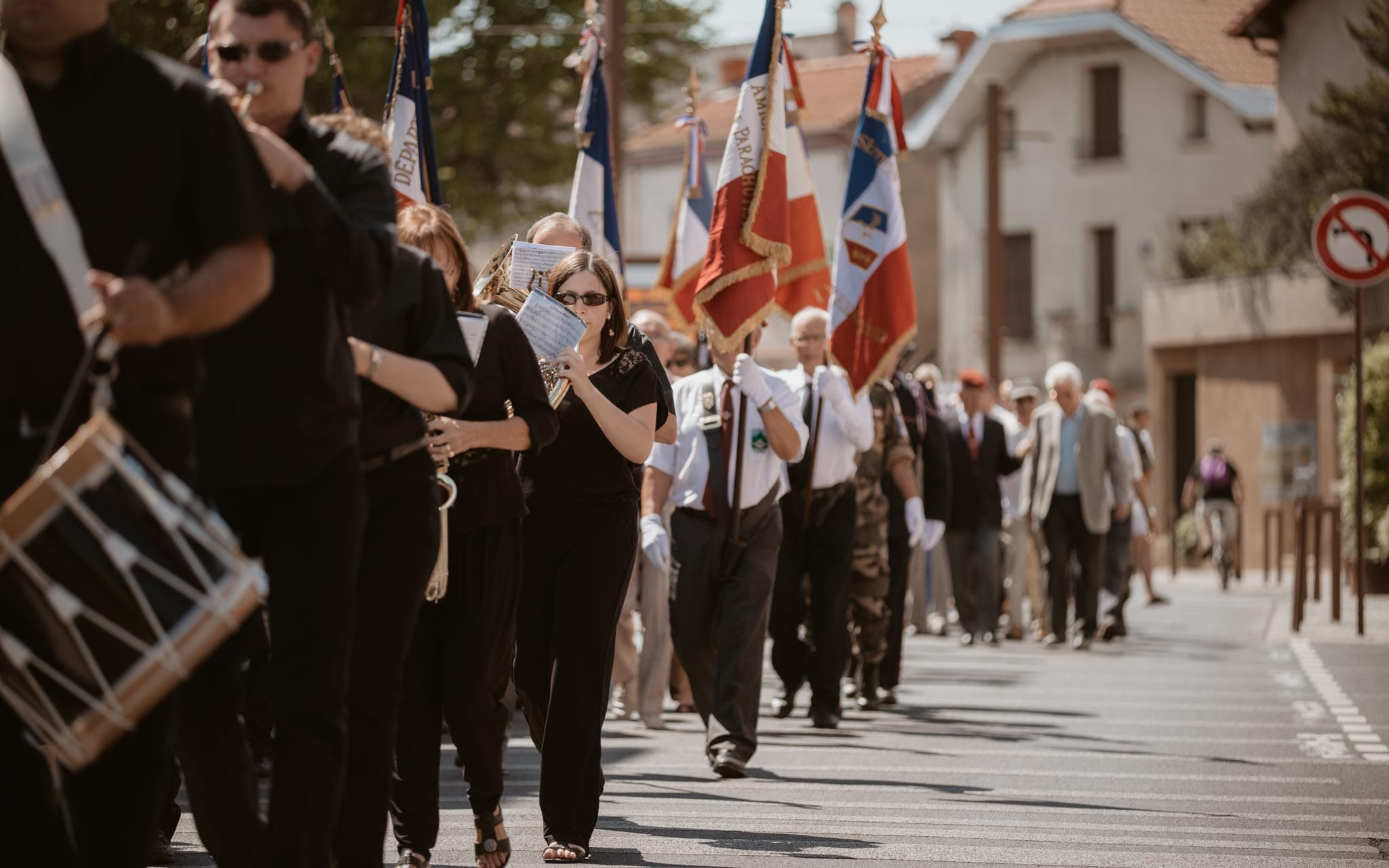Reportage photo d’un événement familial pour la remise de la légion d’honneur de Yves en Auvergne par Geoffrey Arnoldy photographe