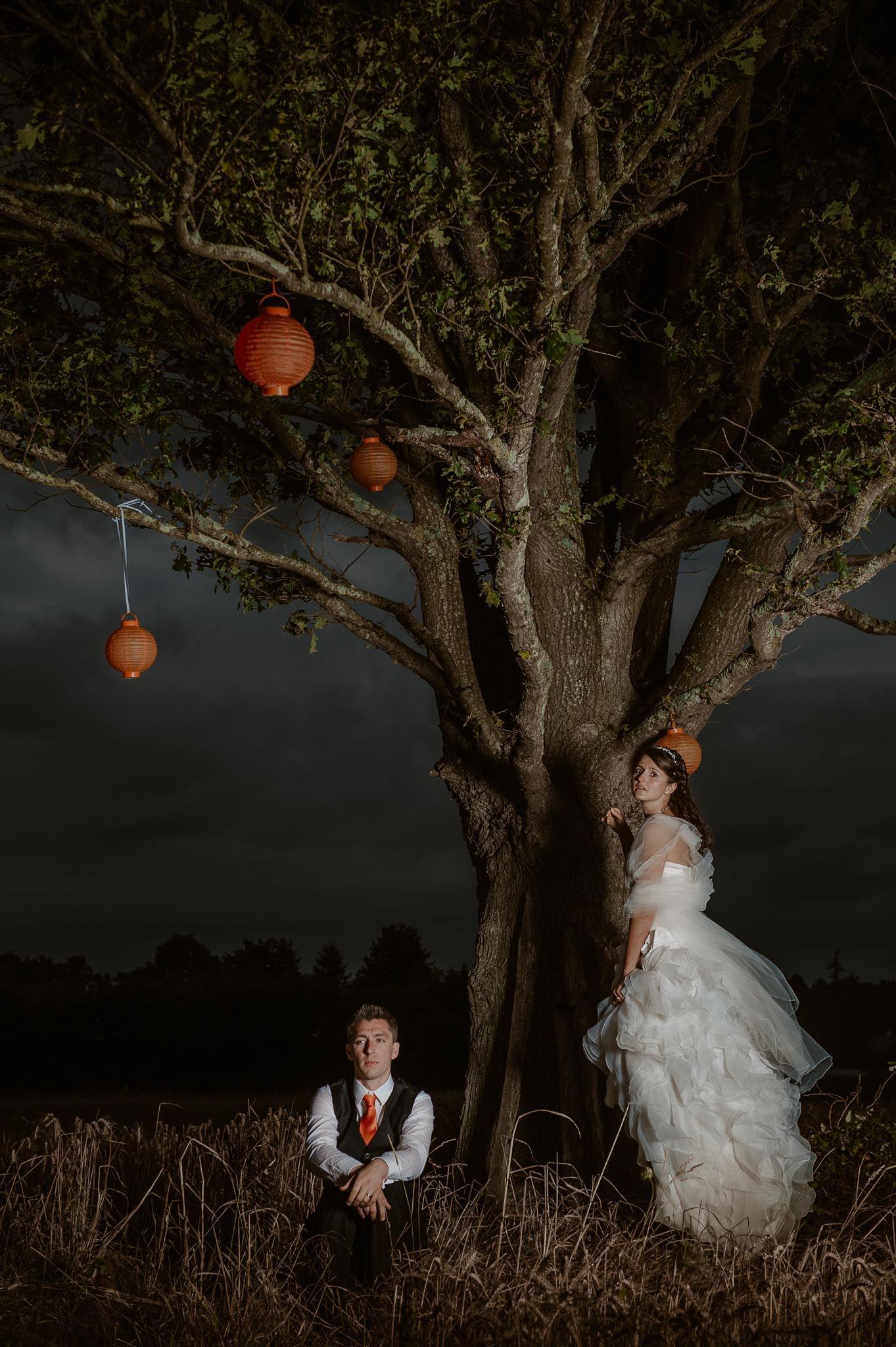 Séance couple après mariage fantastique & poétique inspirée Tim Burton près de Nantes par Geoffrey Arnoldy photographe