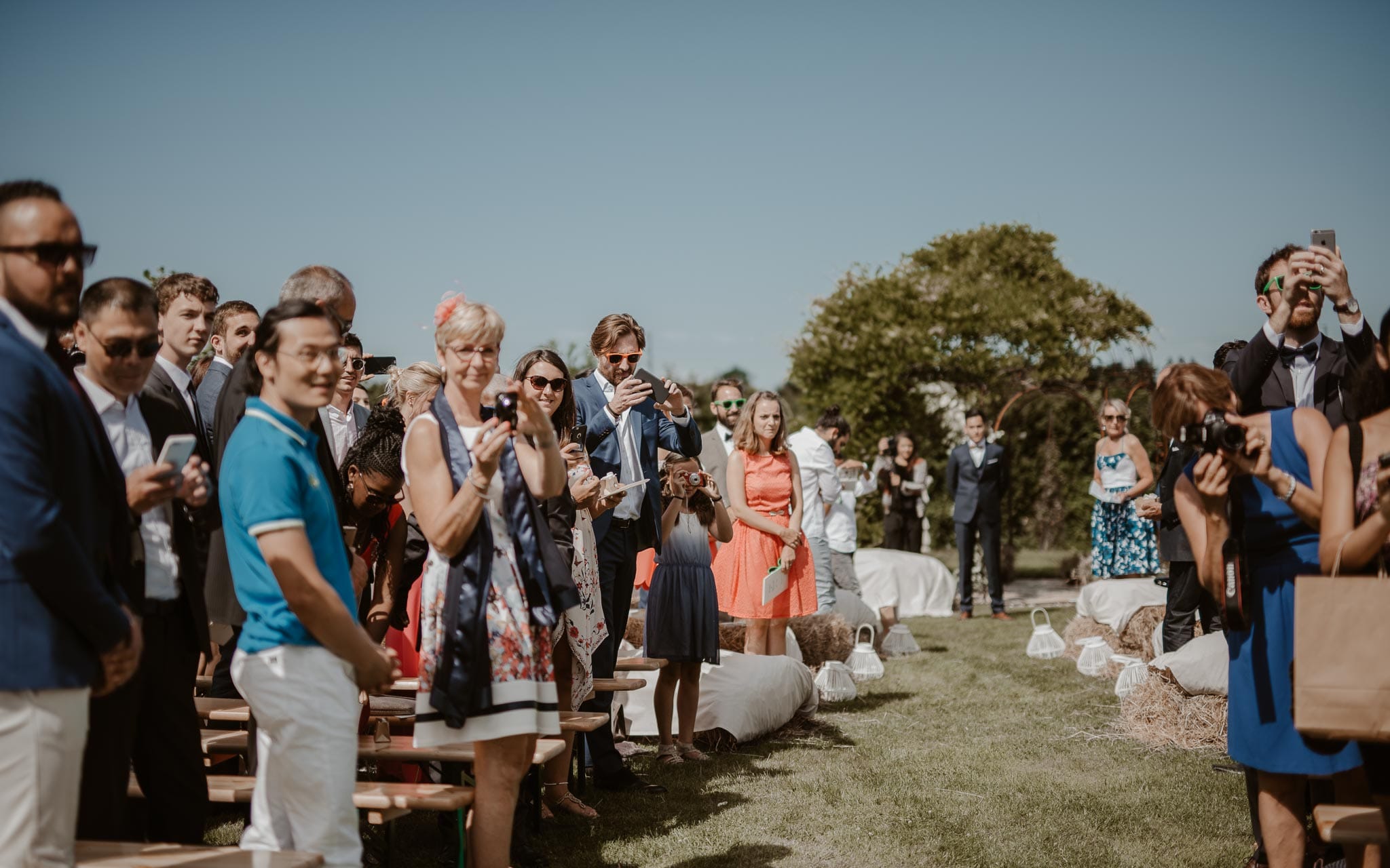 photographies d’un mariage chic multi-culturel au Manoir de Chivré, en Normandie