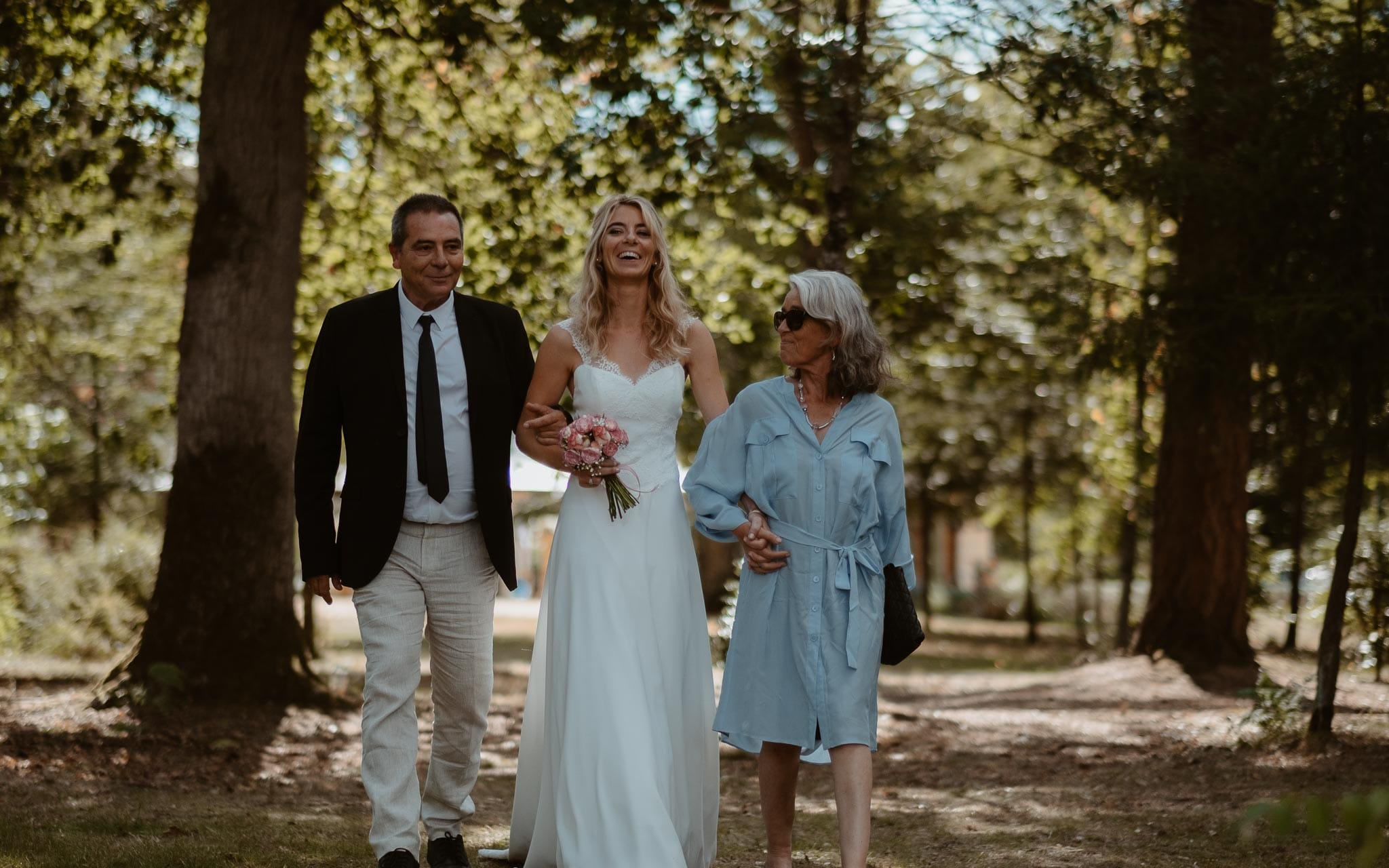 photographies d’une mariée chic et d’un gendarme à Angers et Durval