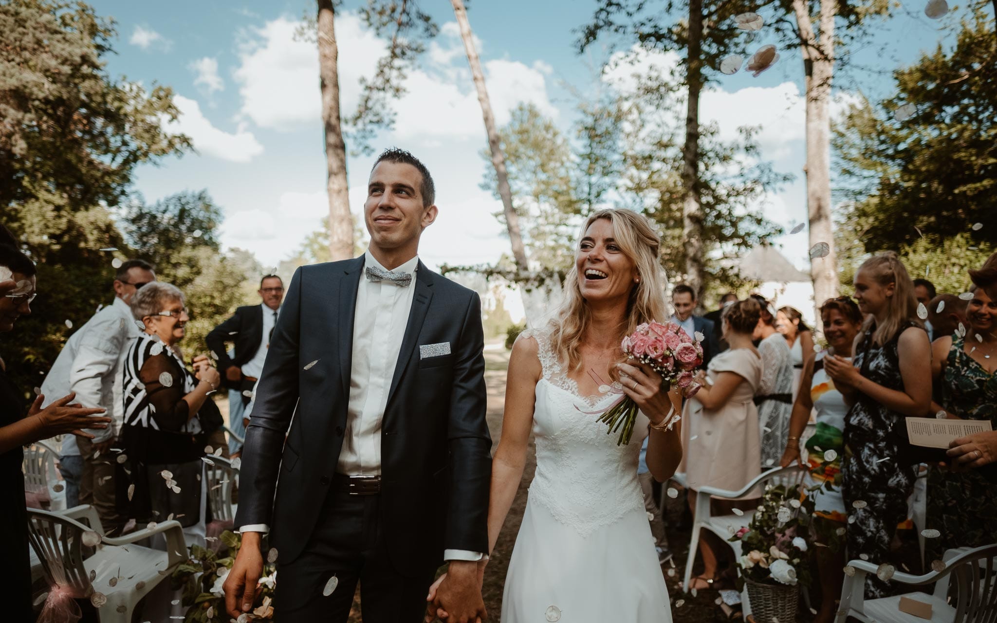 photographies d’une mariée chic et d’un gendarme à Angers et Durval