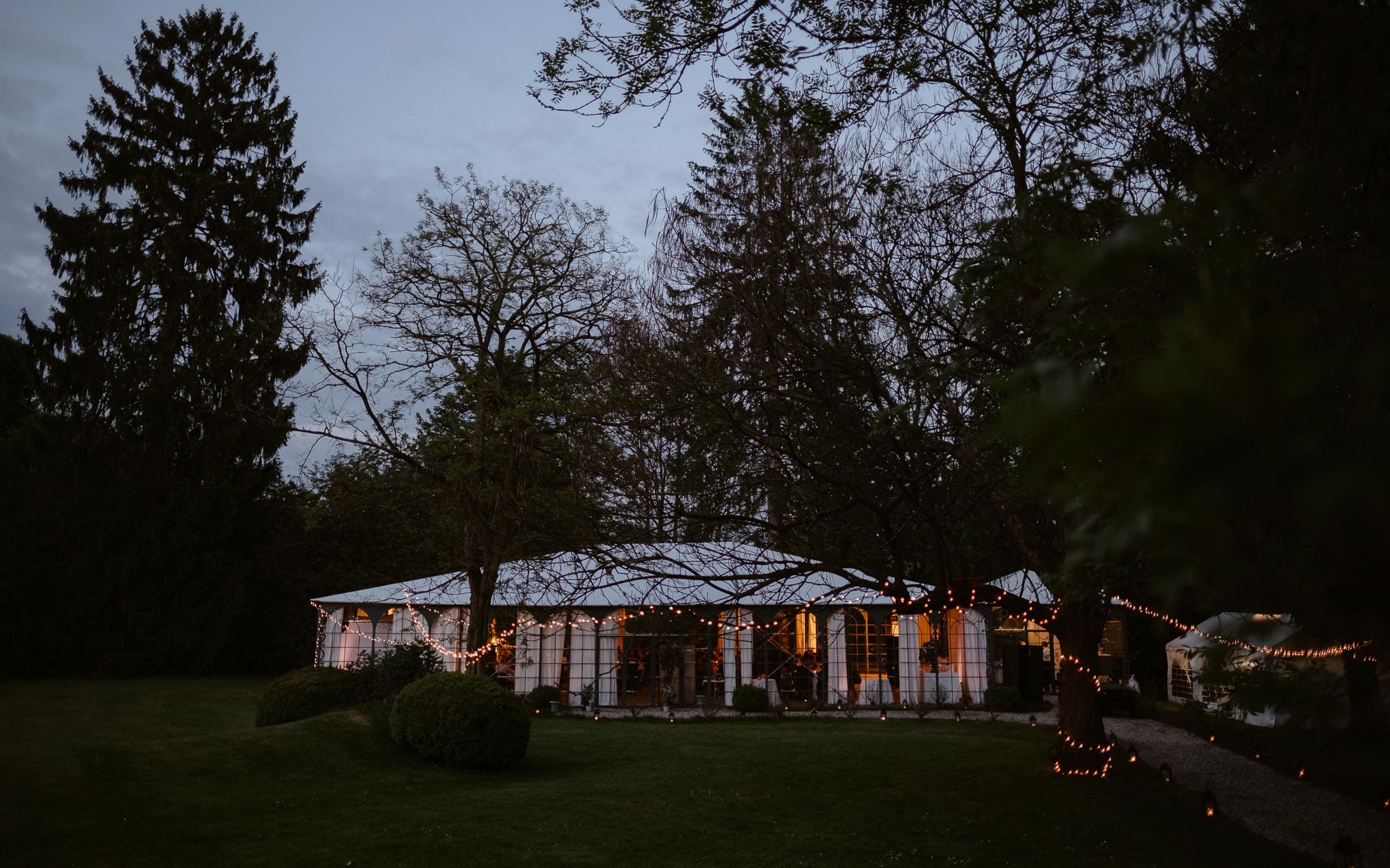 photographies d’un mariage chic à Morienval