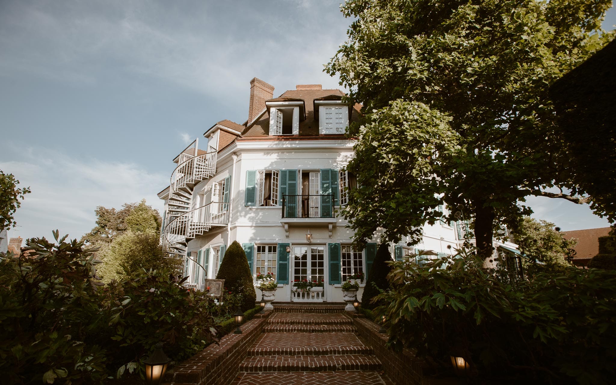 photographies d’un mariage boho chic à Amiens et Montreuil-sur-mer