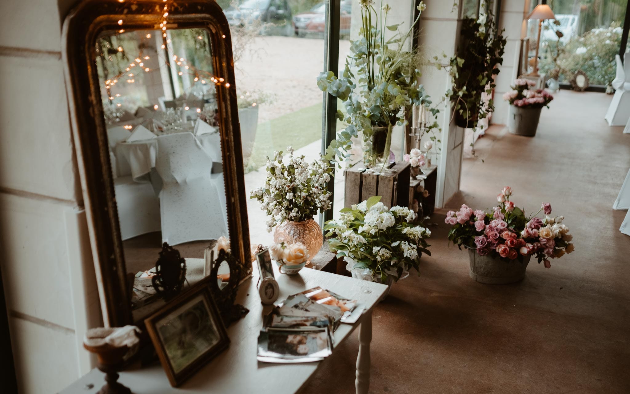 photographies d’une mariée chic et d’un gendarme à Angers et Durval