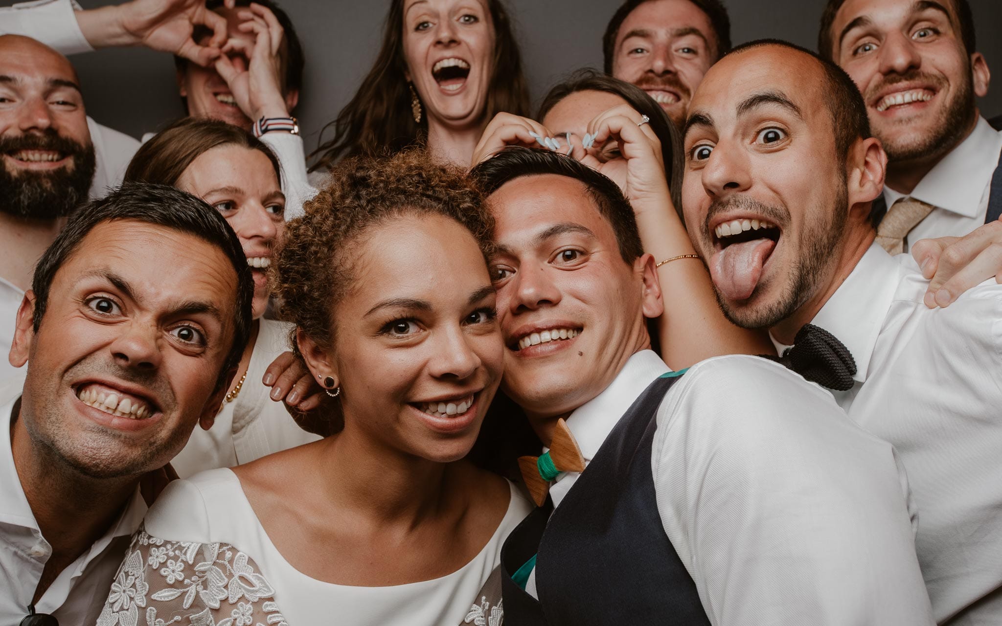 photographies d’un mariage chic multi-culturel au Manoir de Chivré, en Normandie