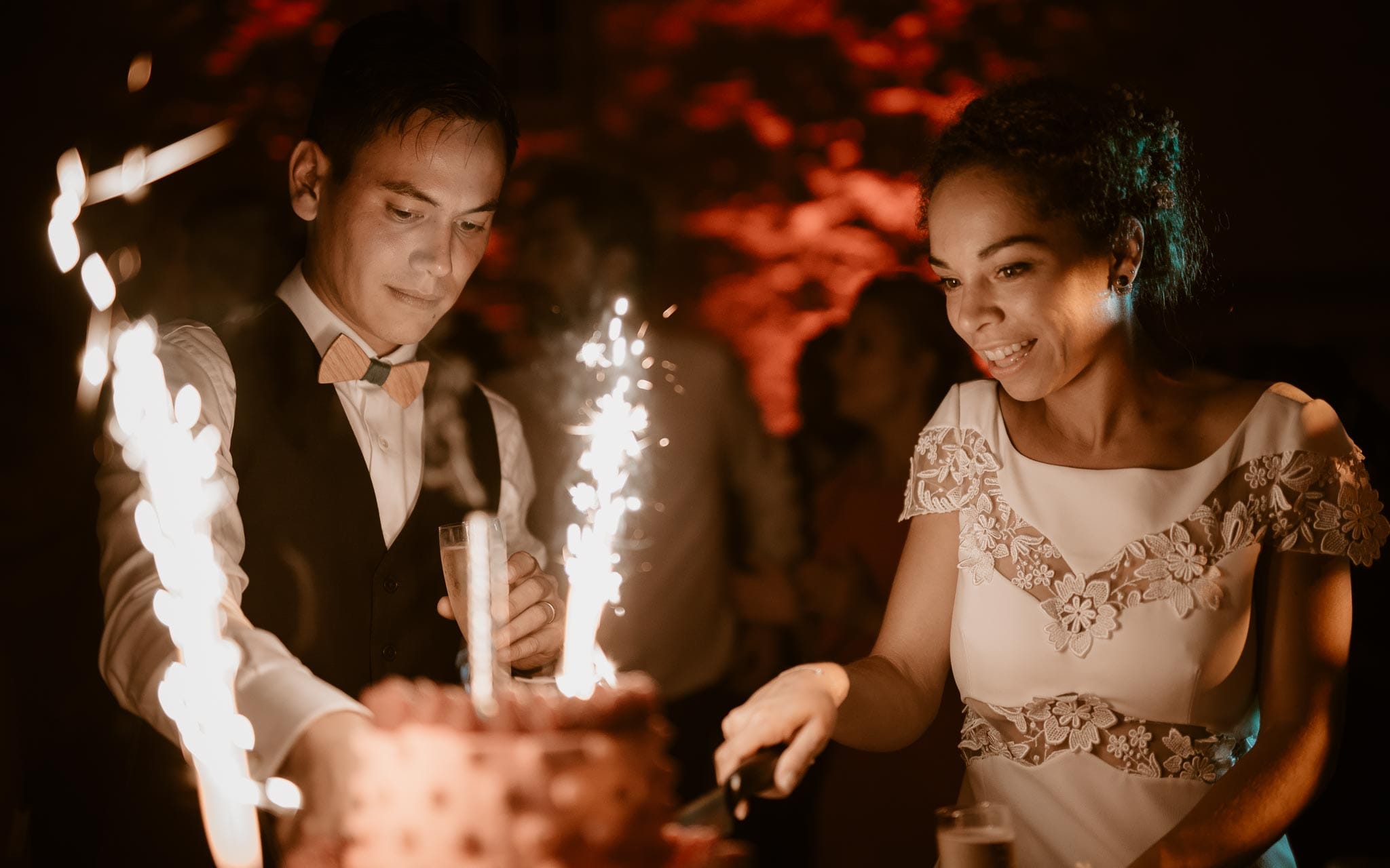 photographies d’un mariage chic multi-culturel au Manoir de Chivré, en Normandie