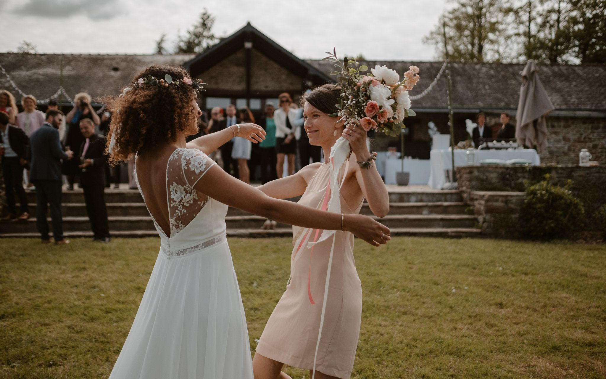 photographies d’un mariage hippie chic à la Chapelle sur Erdre, près de Nantes