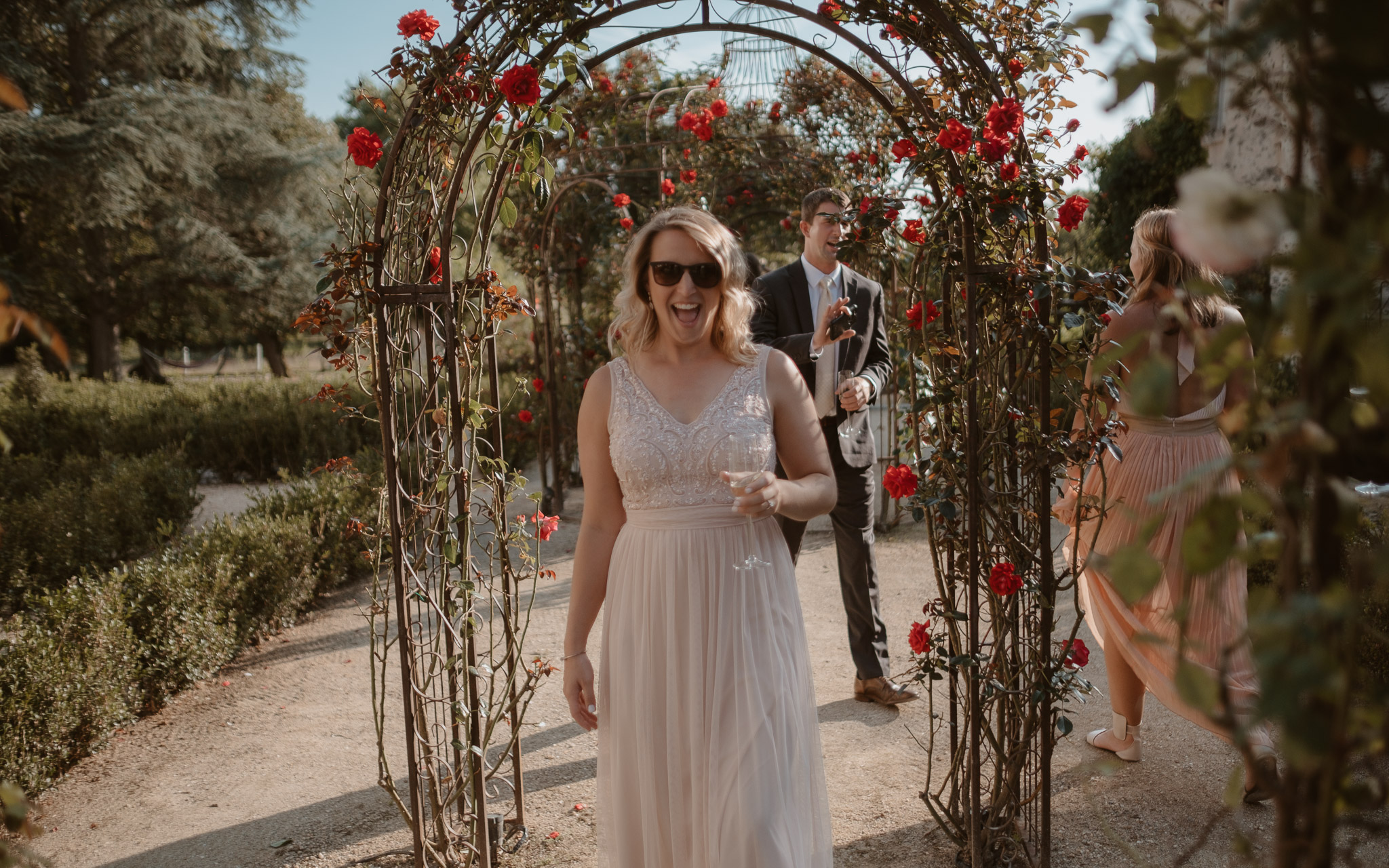 photographies d’un mariage américain au Château de l’Epinay à Saint Georges-sur-Loire