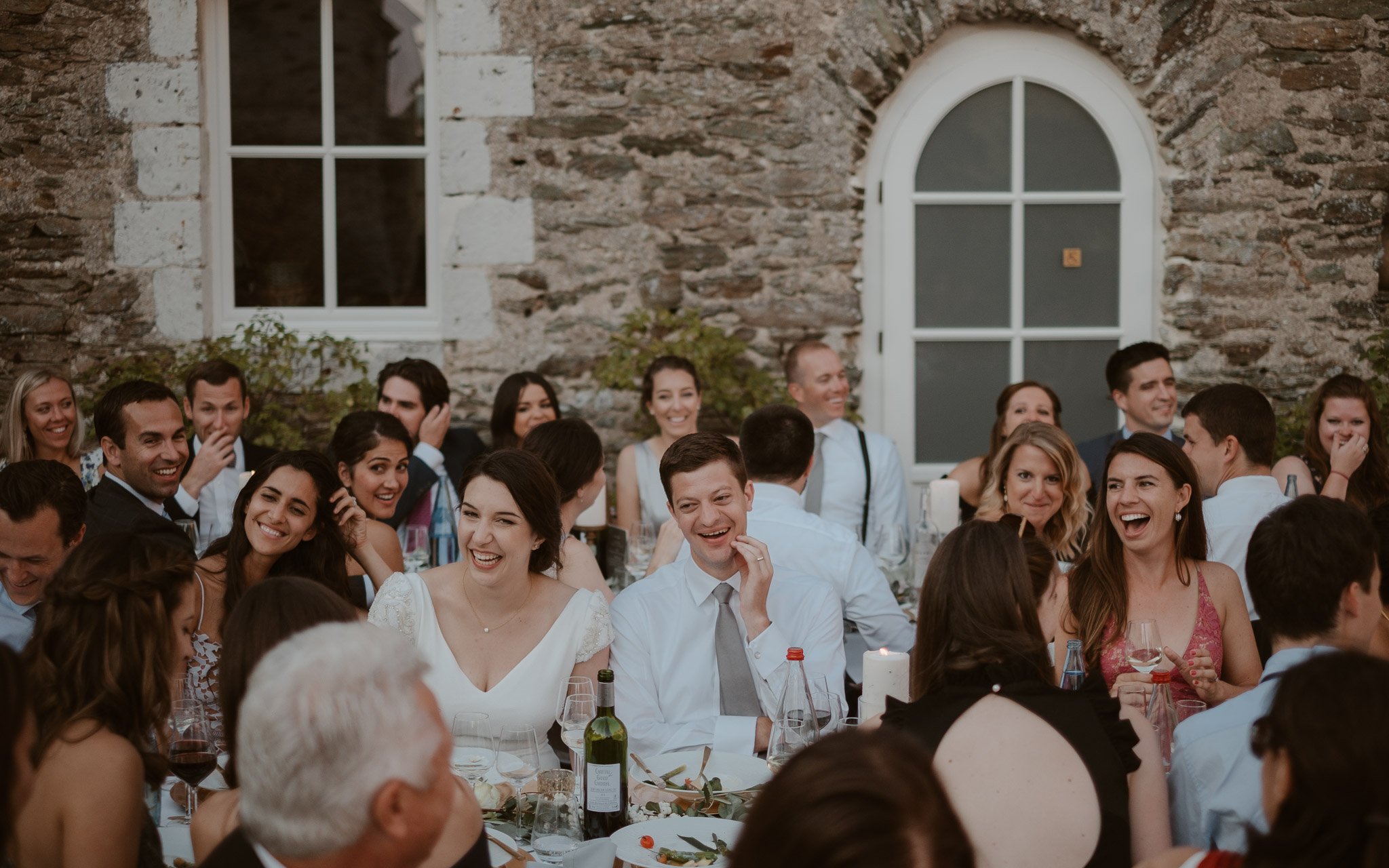 photographies d’un mariage américain au Château de l’Epinay à Saint Georges-sur-Loire