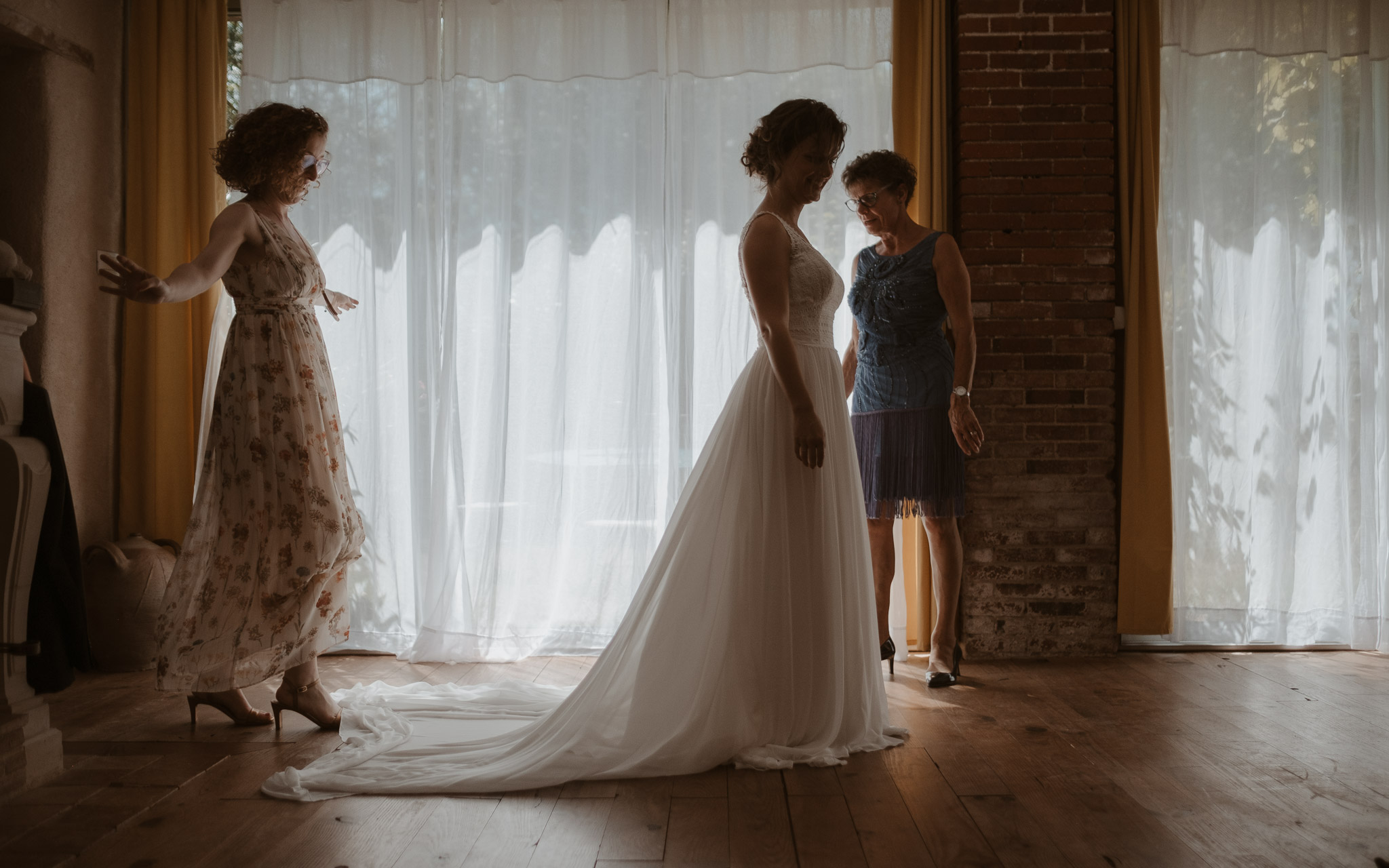 photographies d’un mariage multi-culturel à Freigné, entre Nantes, Angers et Ancenis.