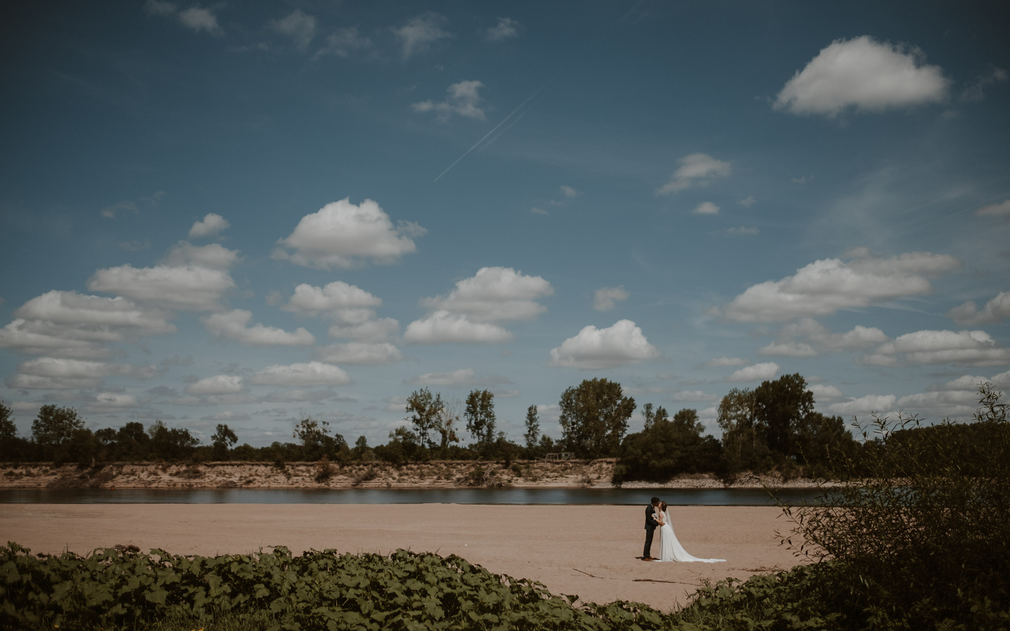 photographies d’un mariage multi-culturel à Freigné, entre Nantes, Angers et Ancenis.