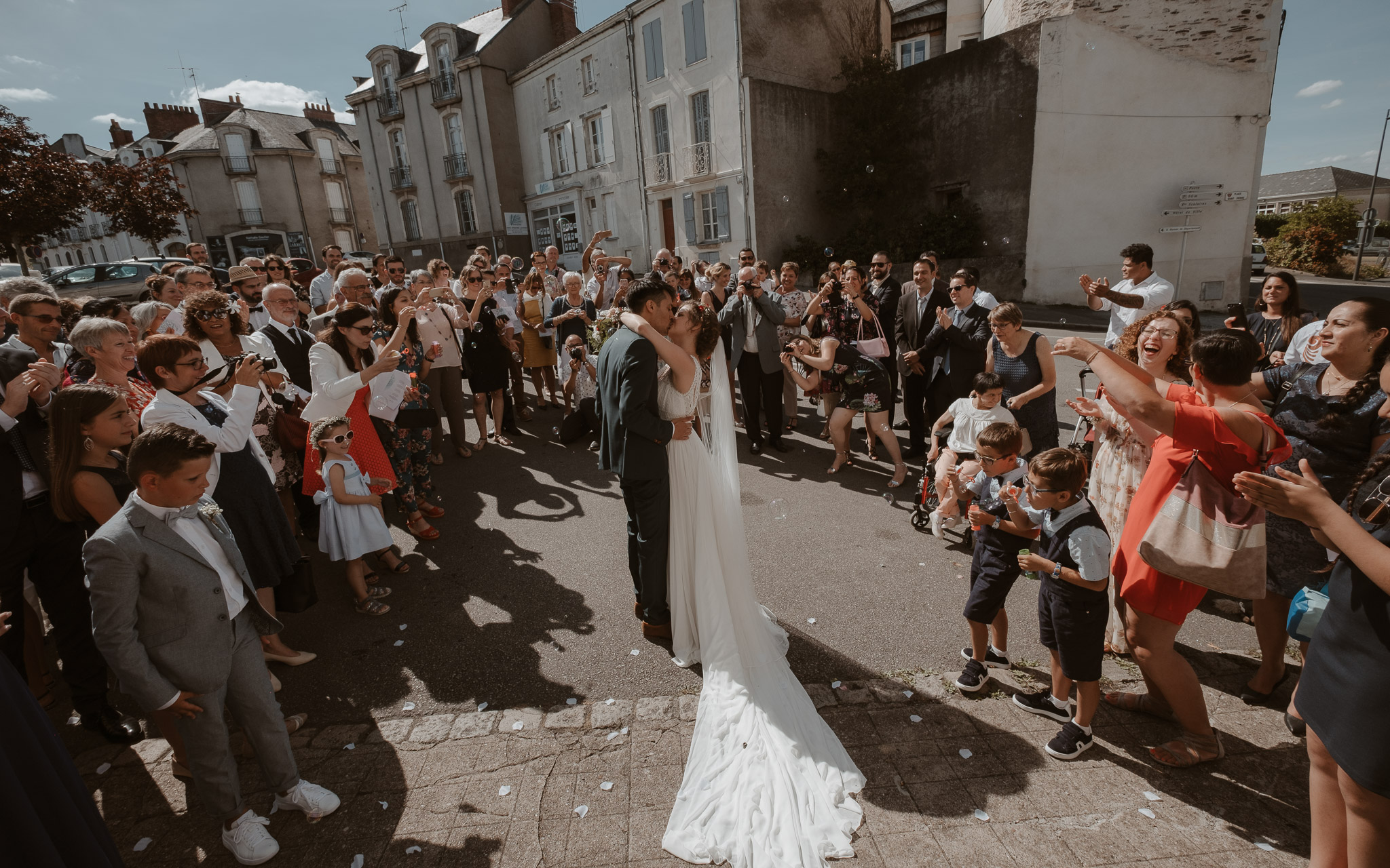 photographies d’un mariage multi-culturel à Freigné, entre Nantes, Angers et Ancenis.