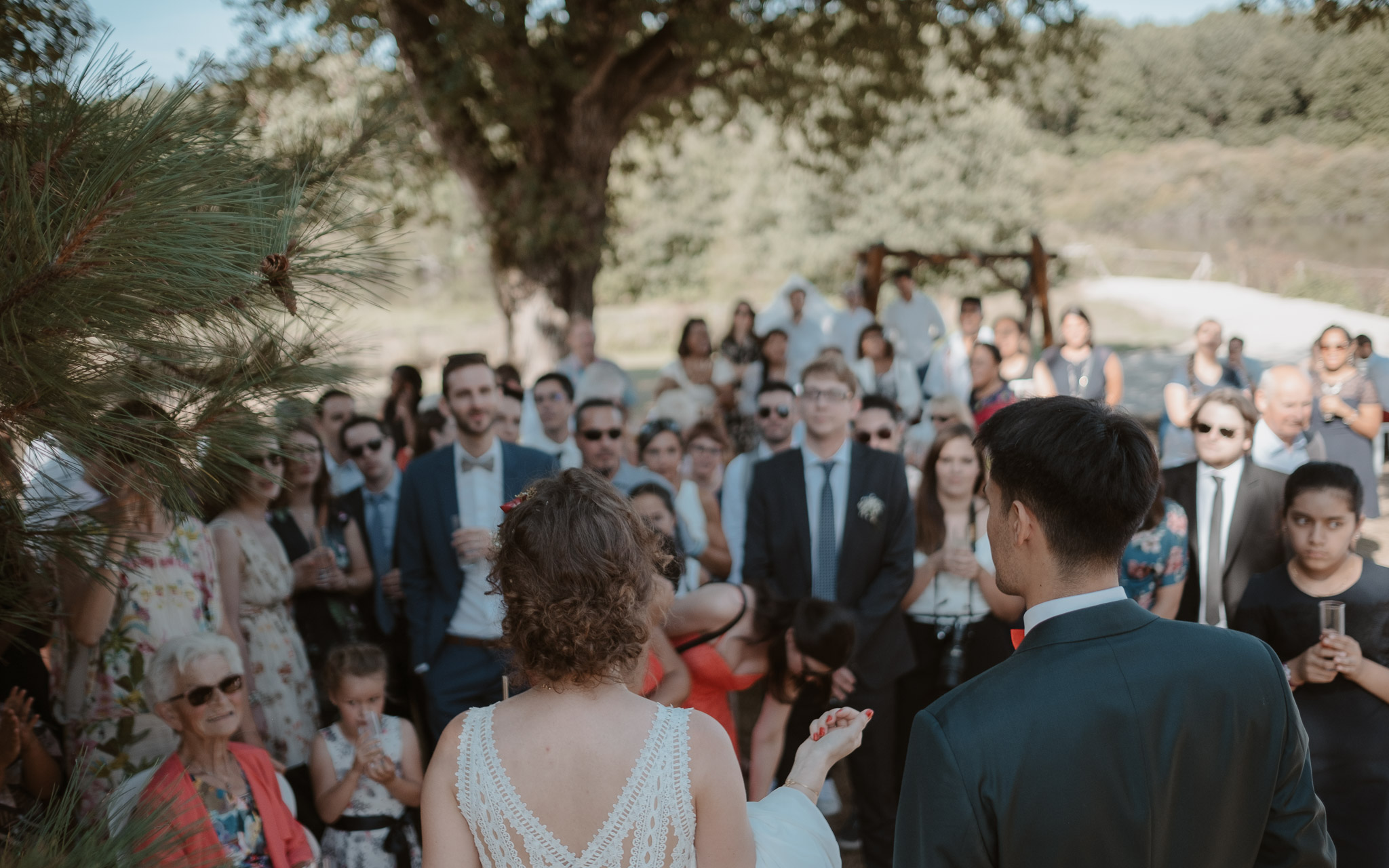 photographies d’un mariage multi-culturel à Freigné, entre Nantes, Angers et Ancenis.