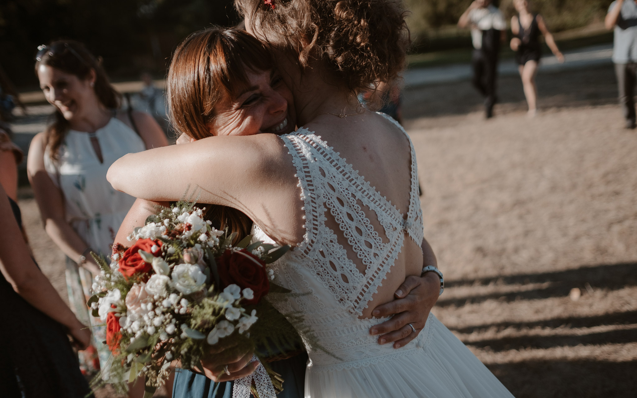 photographies d’un mariage multi-culturel à Freigné, entre Nantes, Angers et Ancenis.