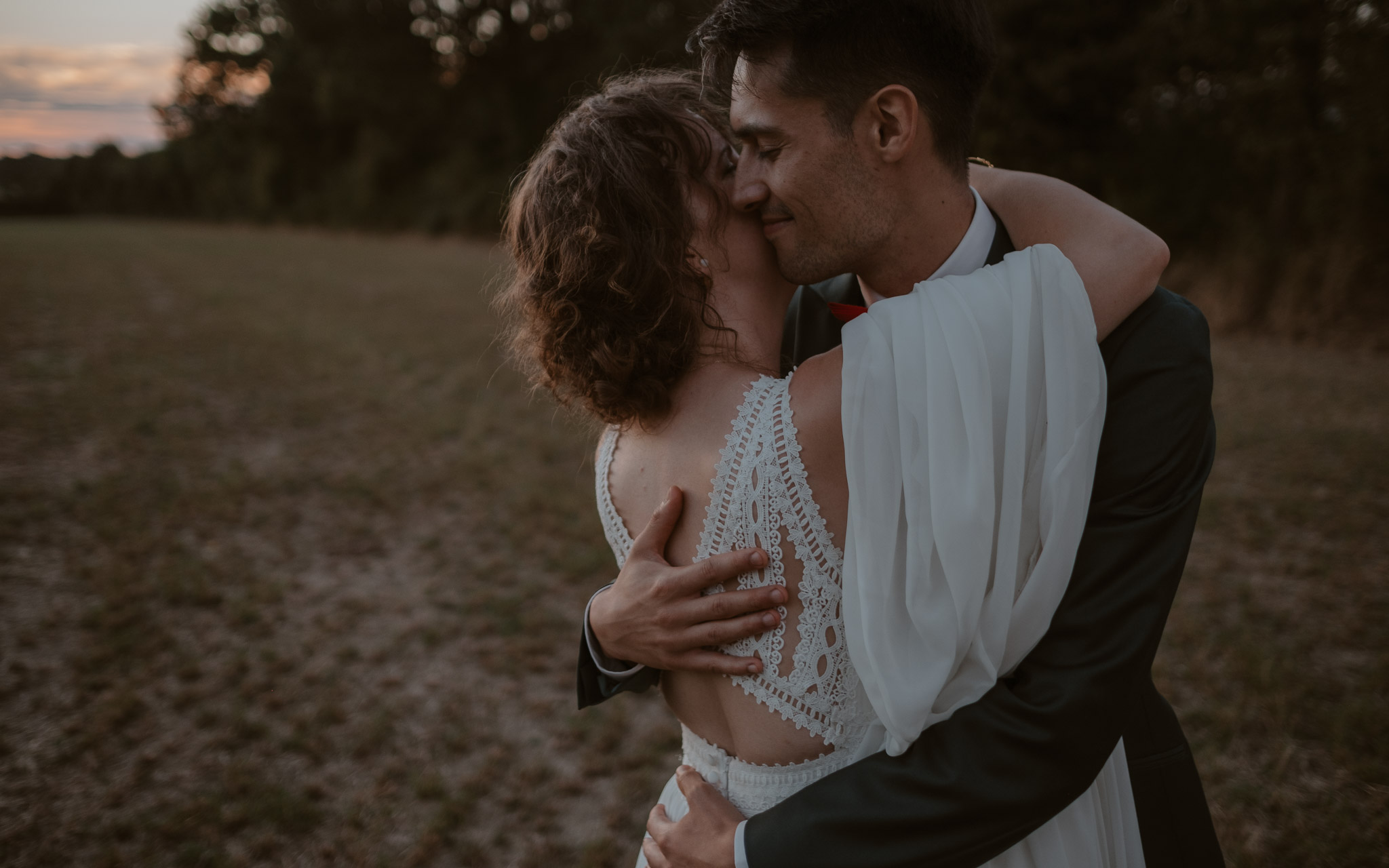 photographies d’un mariage multi-culturel à Freigné, entre Nantes, Angers et Ancenis.