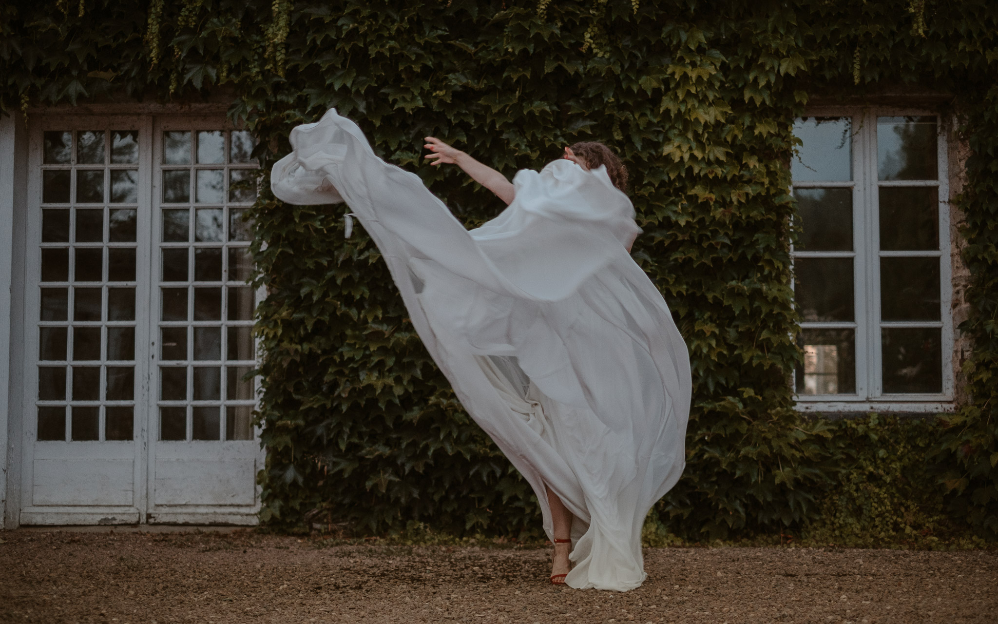 photographies d’un mariage multi-culturel à Freigné, entre Nantes, Angers et Ancenis.