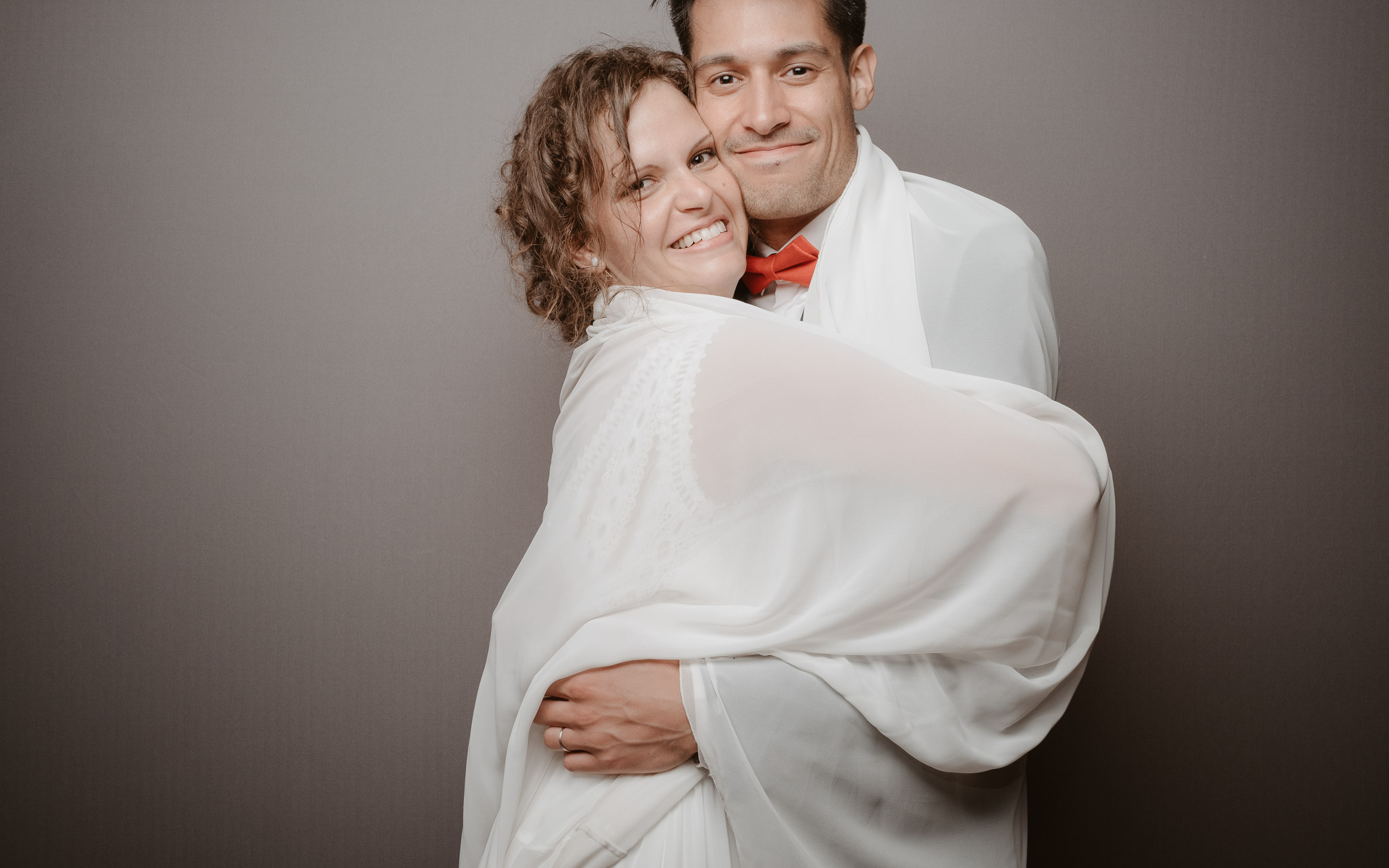 photographies d’un mariage multi-culturel à Freigné, entre Nantes, Angers et Ancenis.