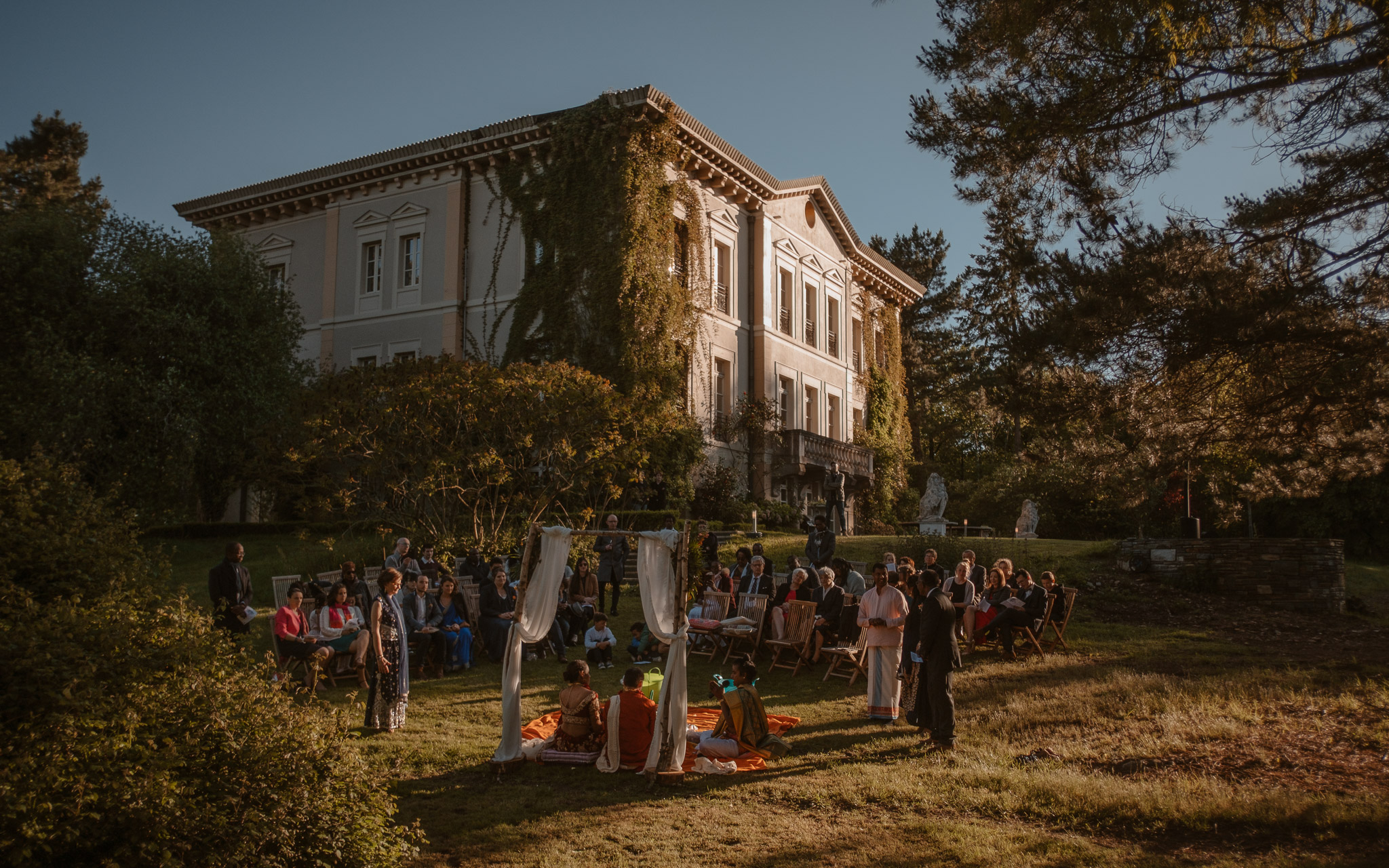 mariage-hindou-chateau-de-bezyl-sixt-sur-aff-reportage-photo-Geoffrey-Arnoldy