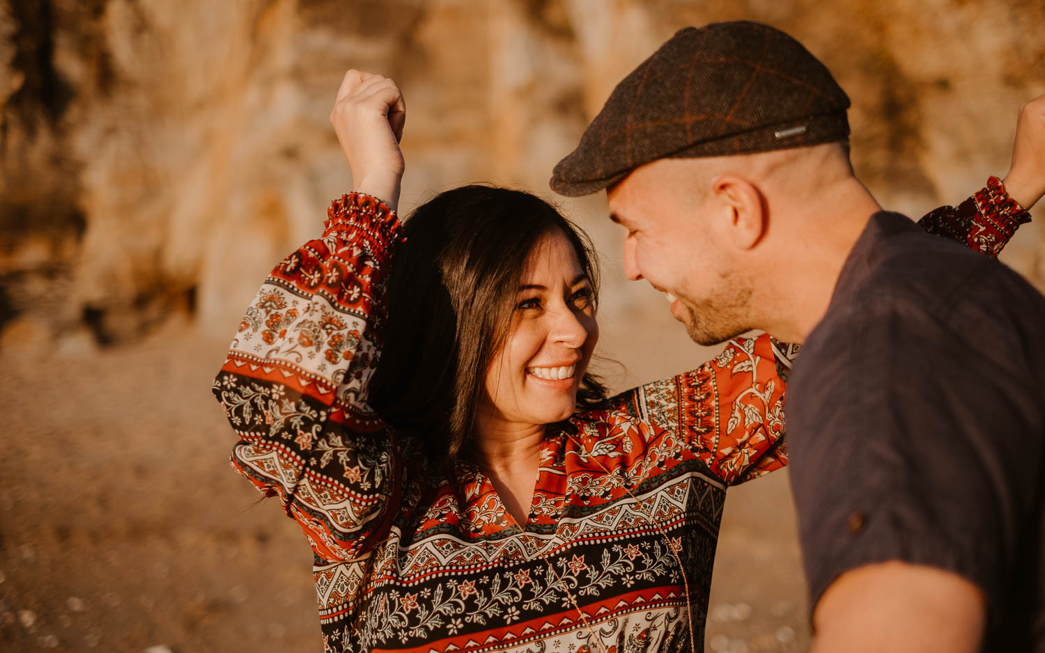 Séance photo grossesse lifestyle couple futurs parents à Nantes Vendée