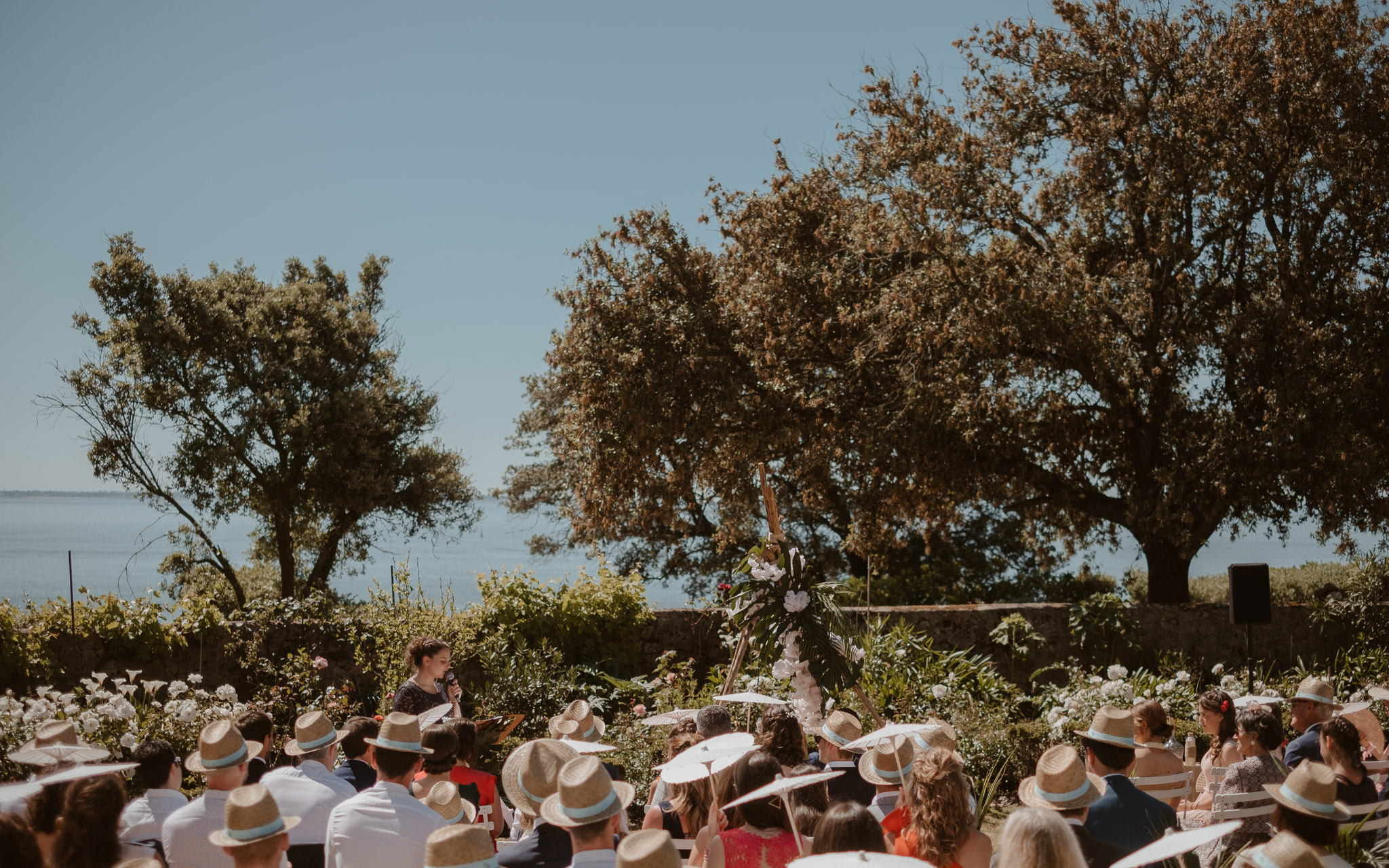 photographies d’un mariage tropical au Château de Saint-Marc à Saint Nazaire