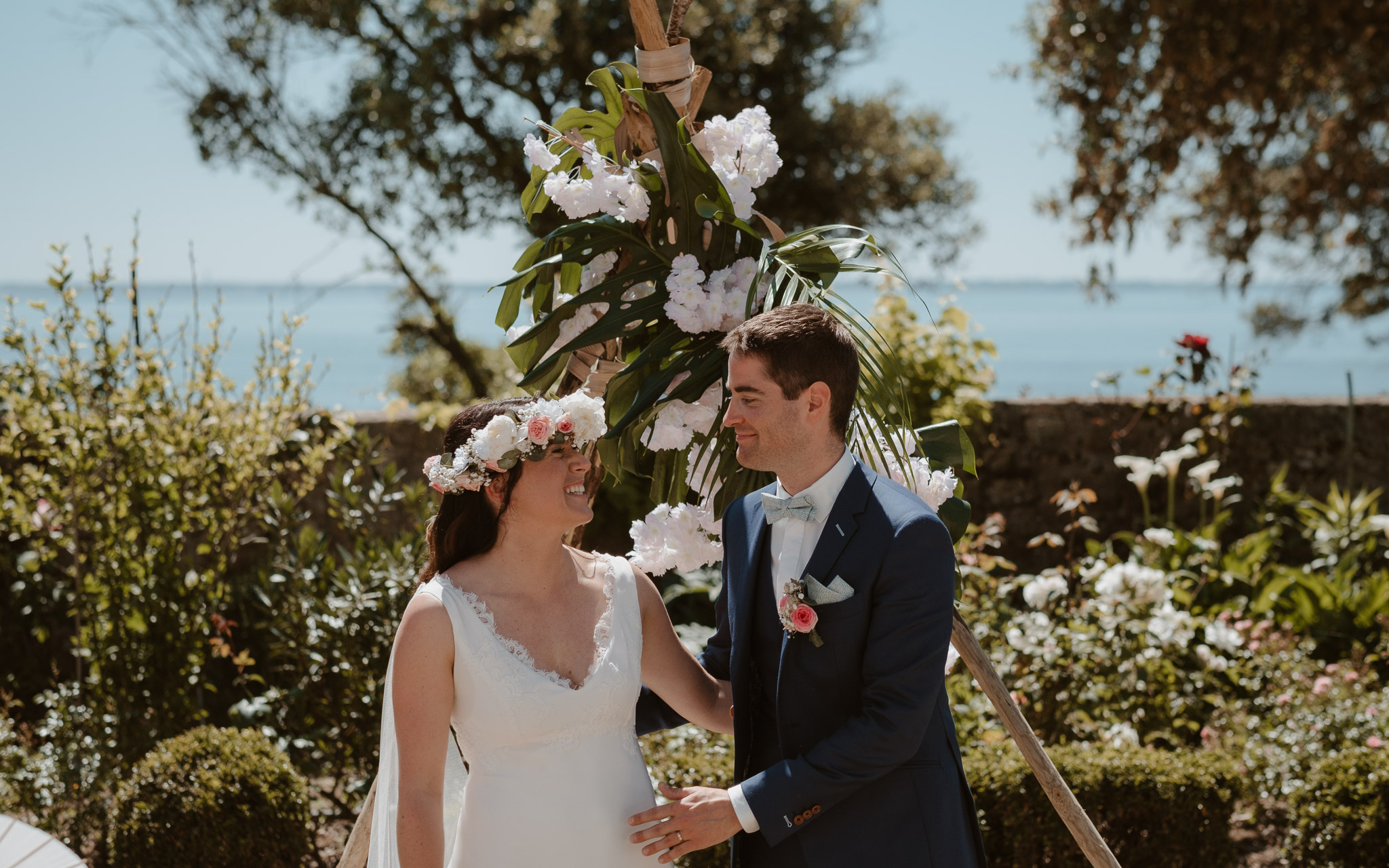 photographies d’un mariage tropical au Château de Saint-Marc à Saint Nazaire