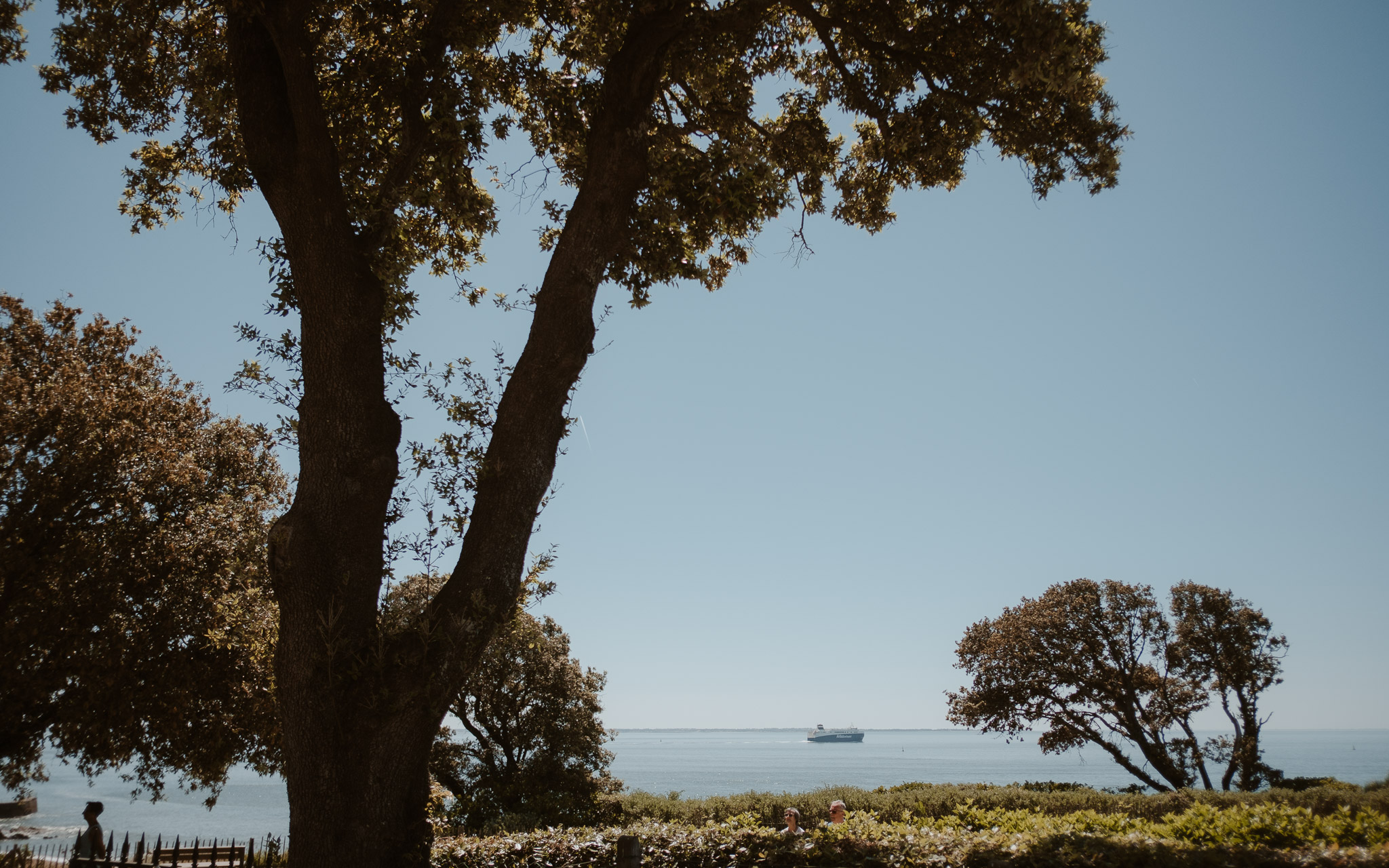 photographies d’un mariage tropical au Château de Saint-Marc à Saint Nazaire