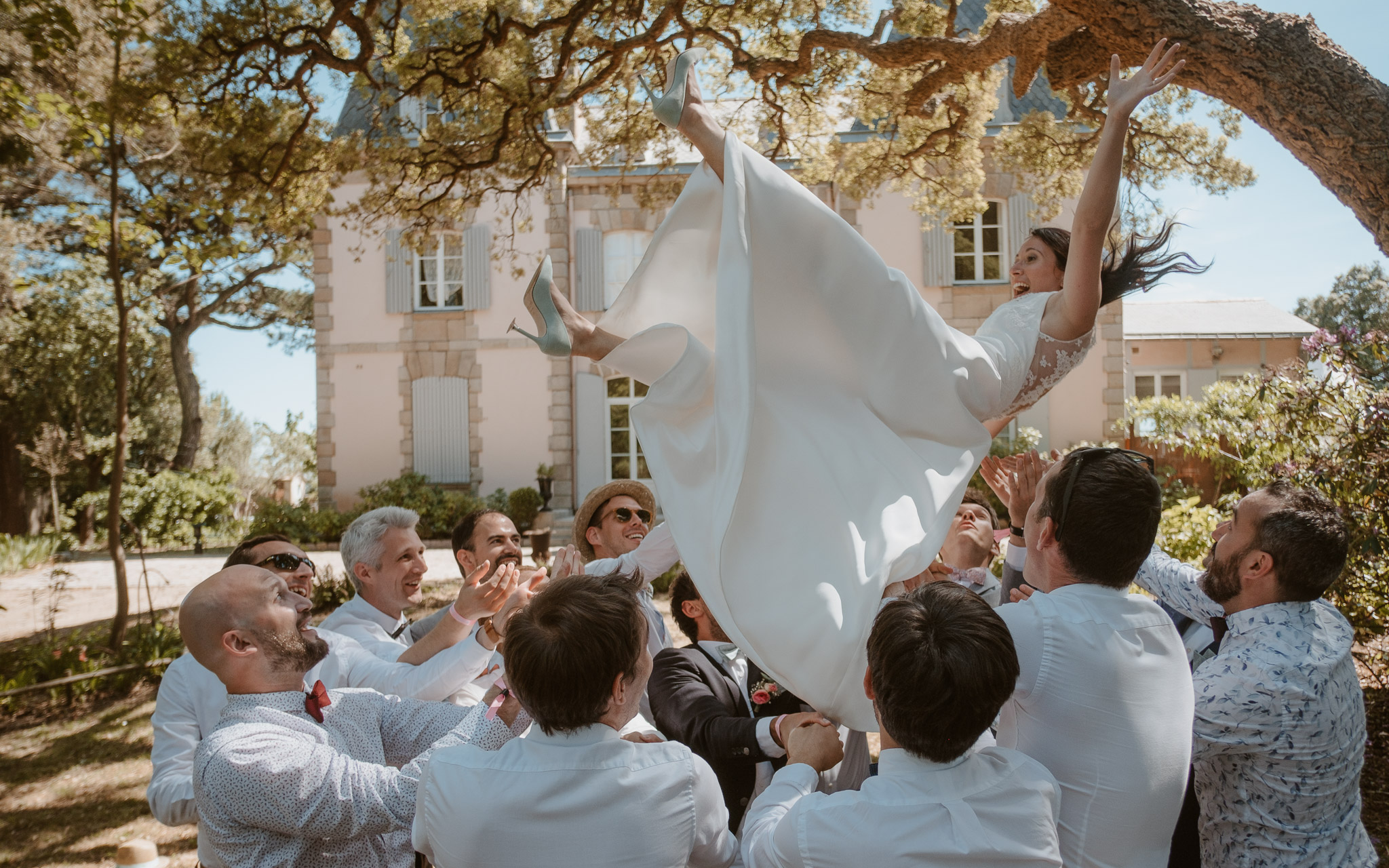 photographies d’un mariage tropical au Château de Saint-Marc à Saint Nazaire