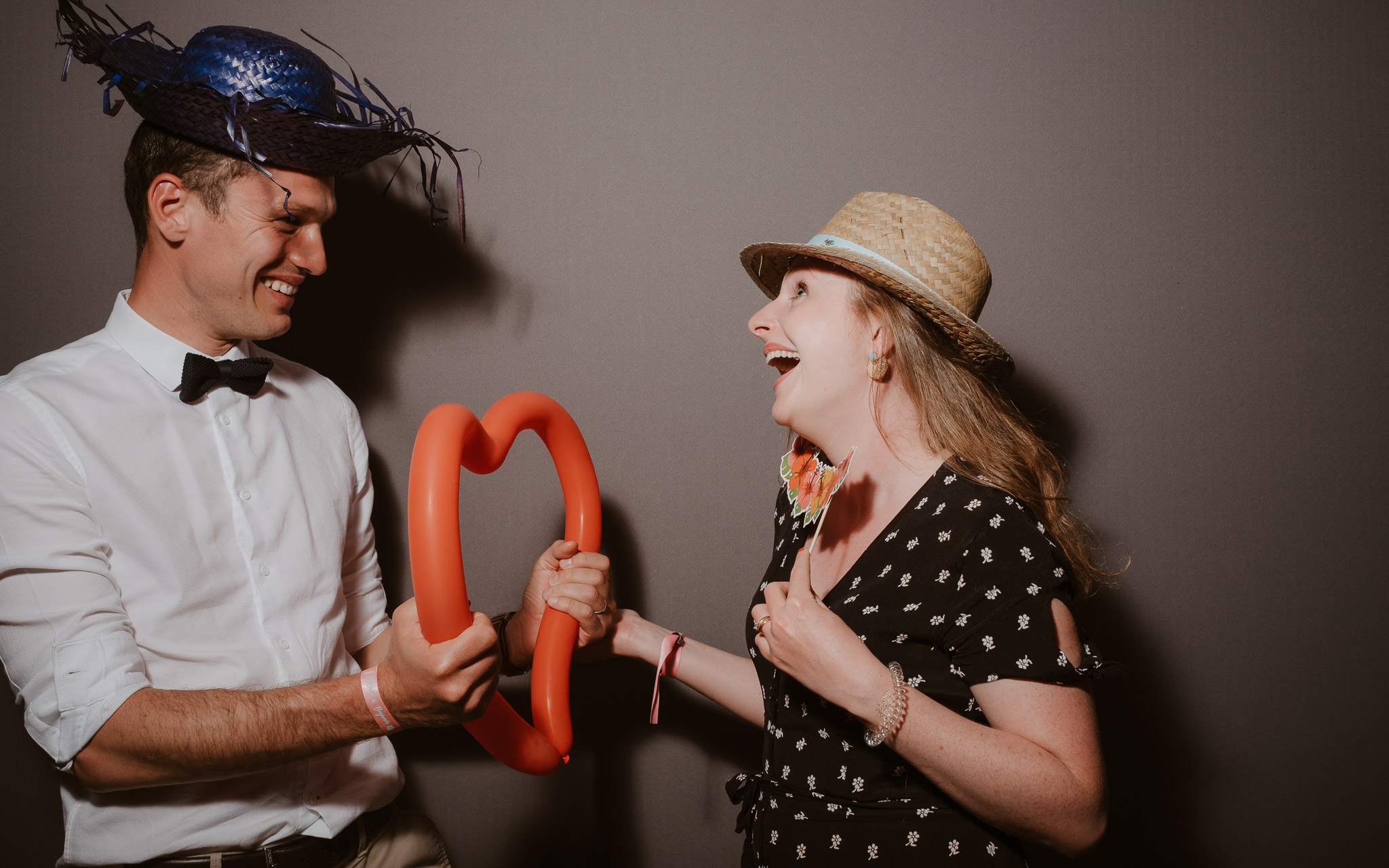 photographies d’un mariage tropical au Château de Saint-Marc à Saint Nazaire