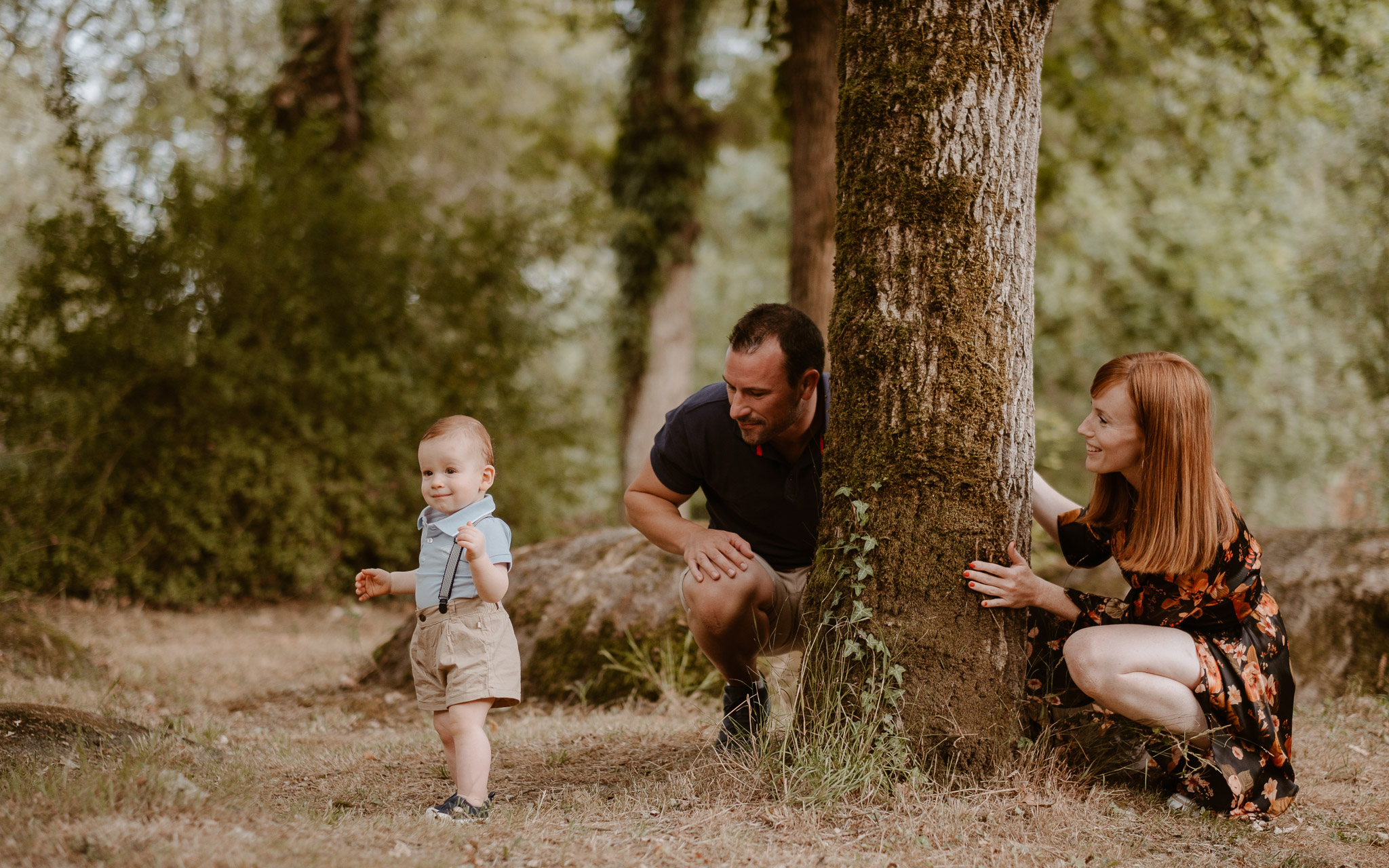 Séance photo de famille parents enfant en extérieur, en été à Clisson par Geoffrey Arnoldy photographe