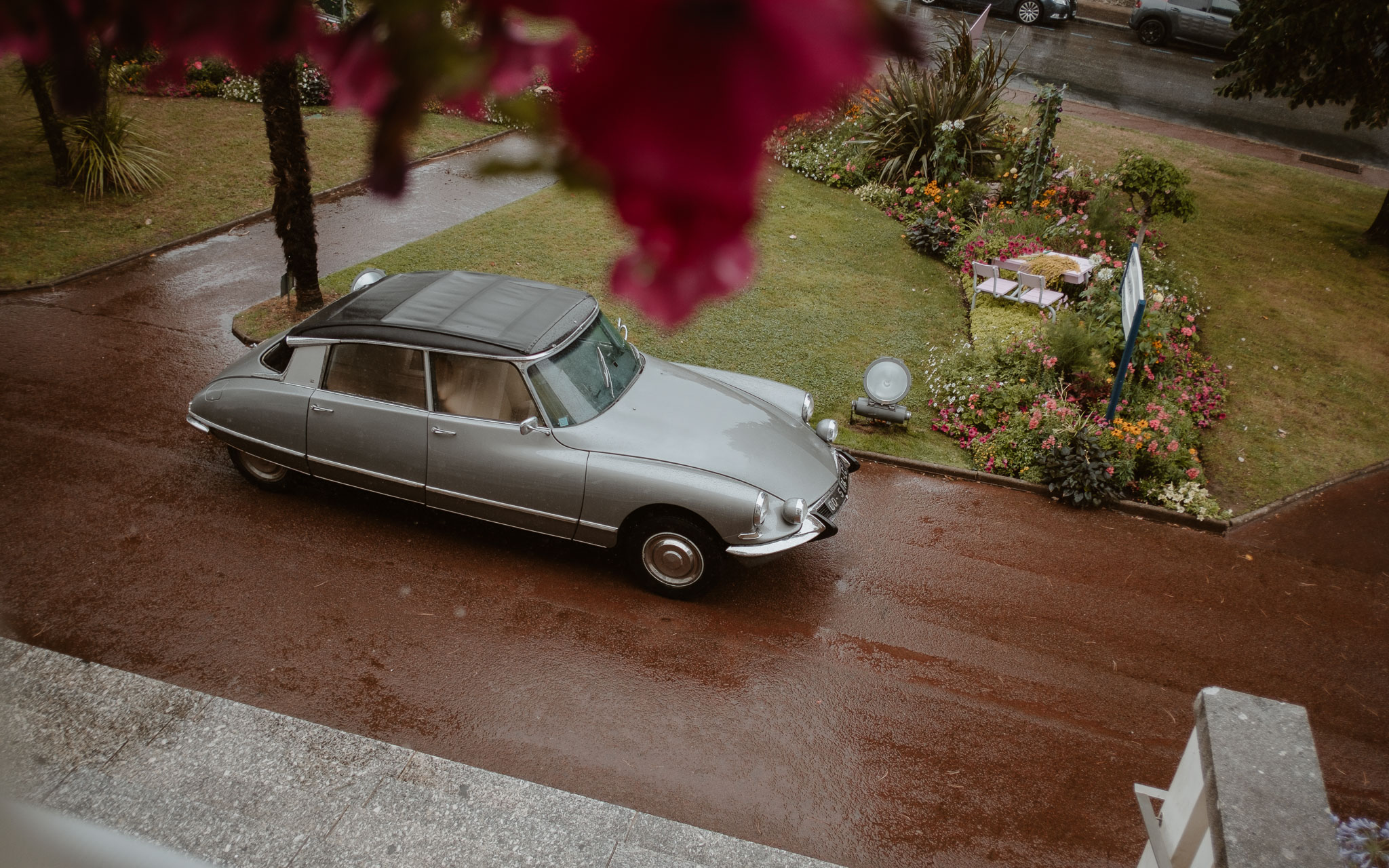 photographies d’un mariage bohème chic au Château de la Rousselière à Frossay