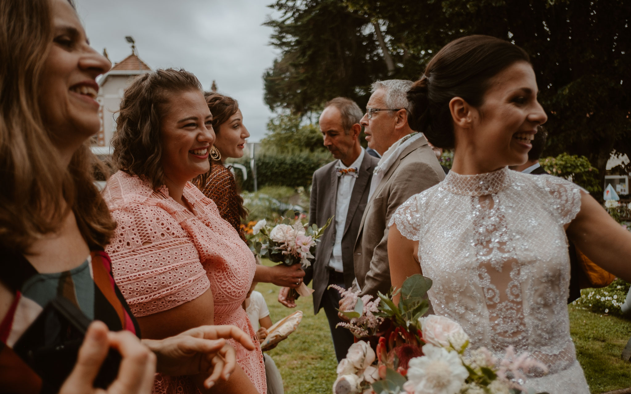 photographies d’un mariage bohème chic au Château de la Rousselière à Frossay