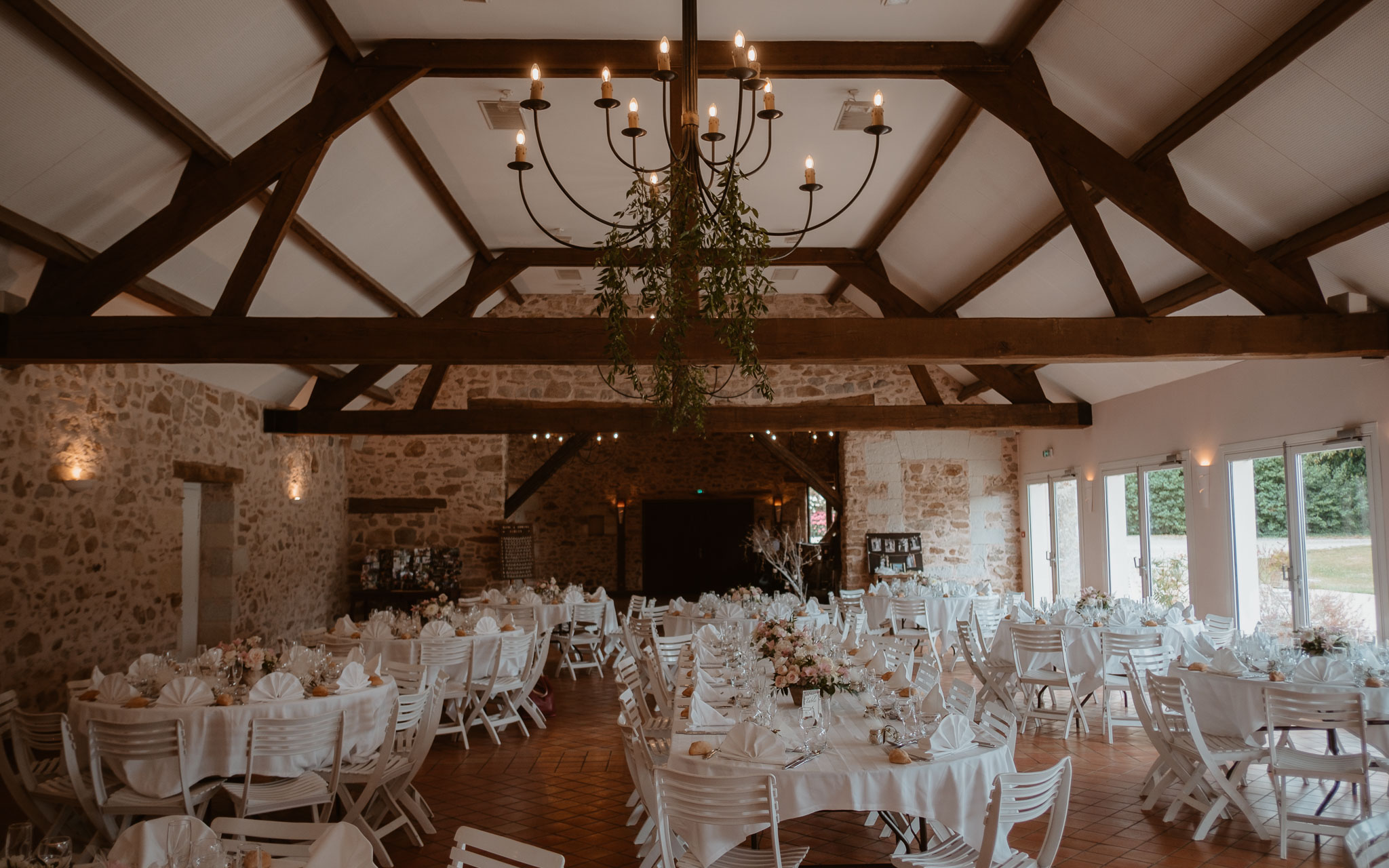 photographies d’un mariage bohème chic au Château de la Rousselière à Frossay