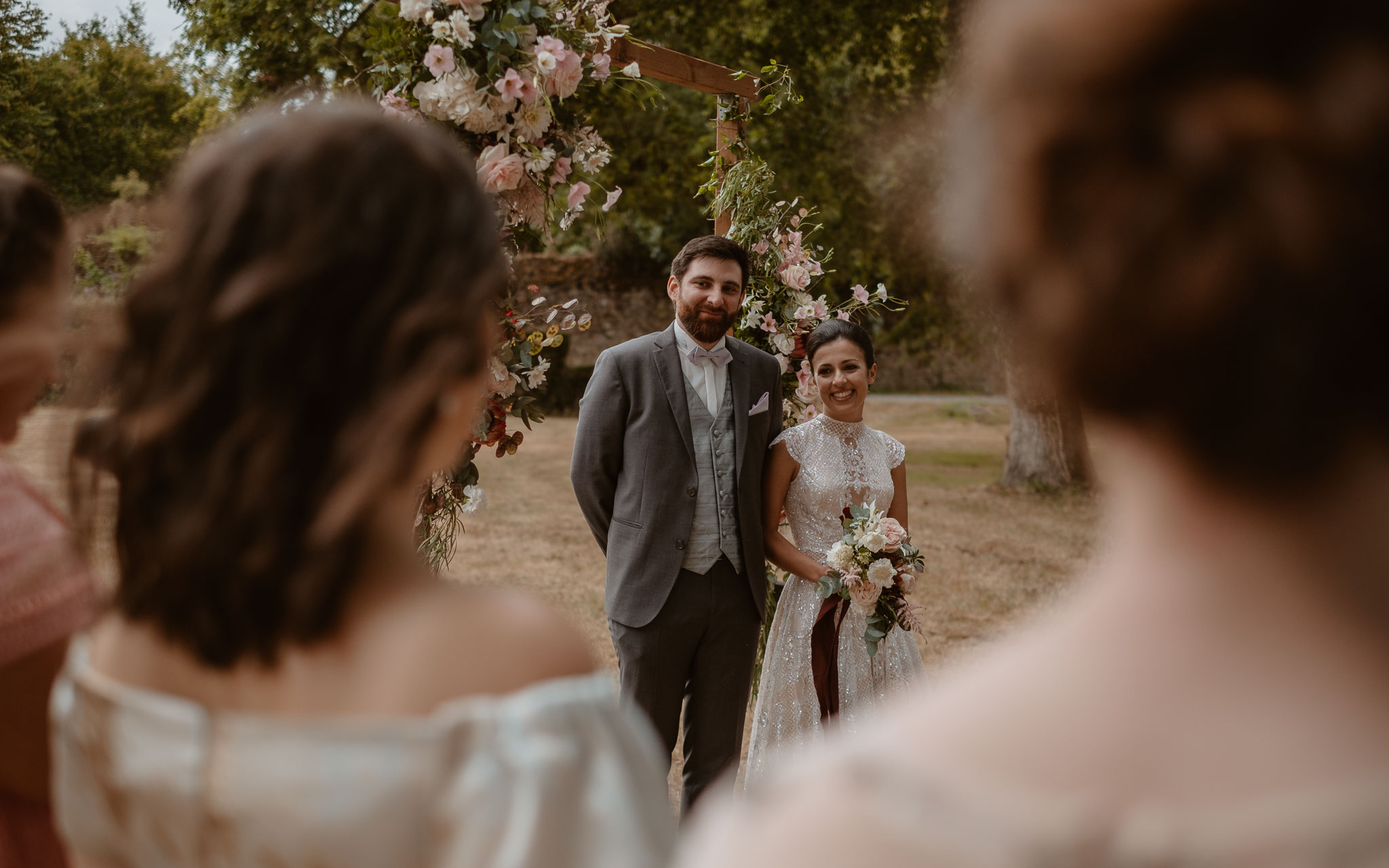 photographies d’un mariage bohème chic au Château de la Rousselière à Frossay