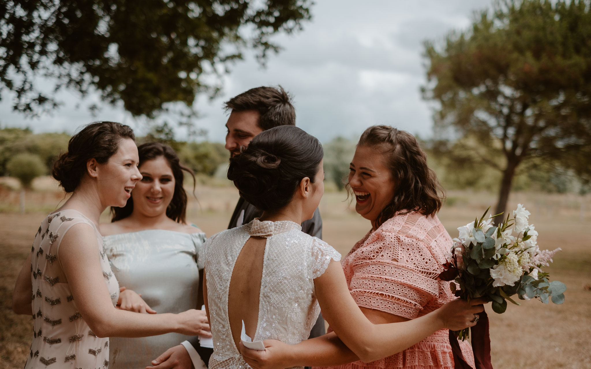 photographies d’un mariage bohème chic au Château de la Rousselière à Frossay