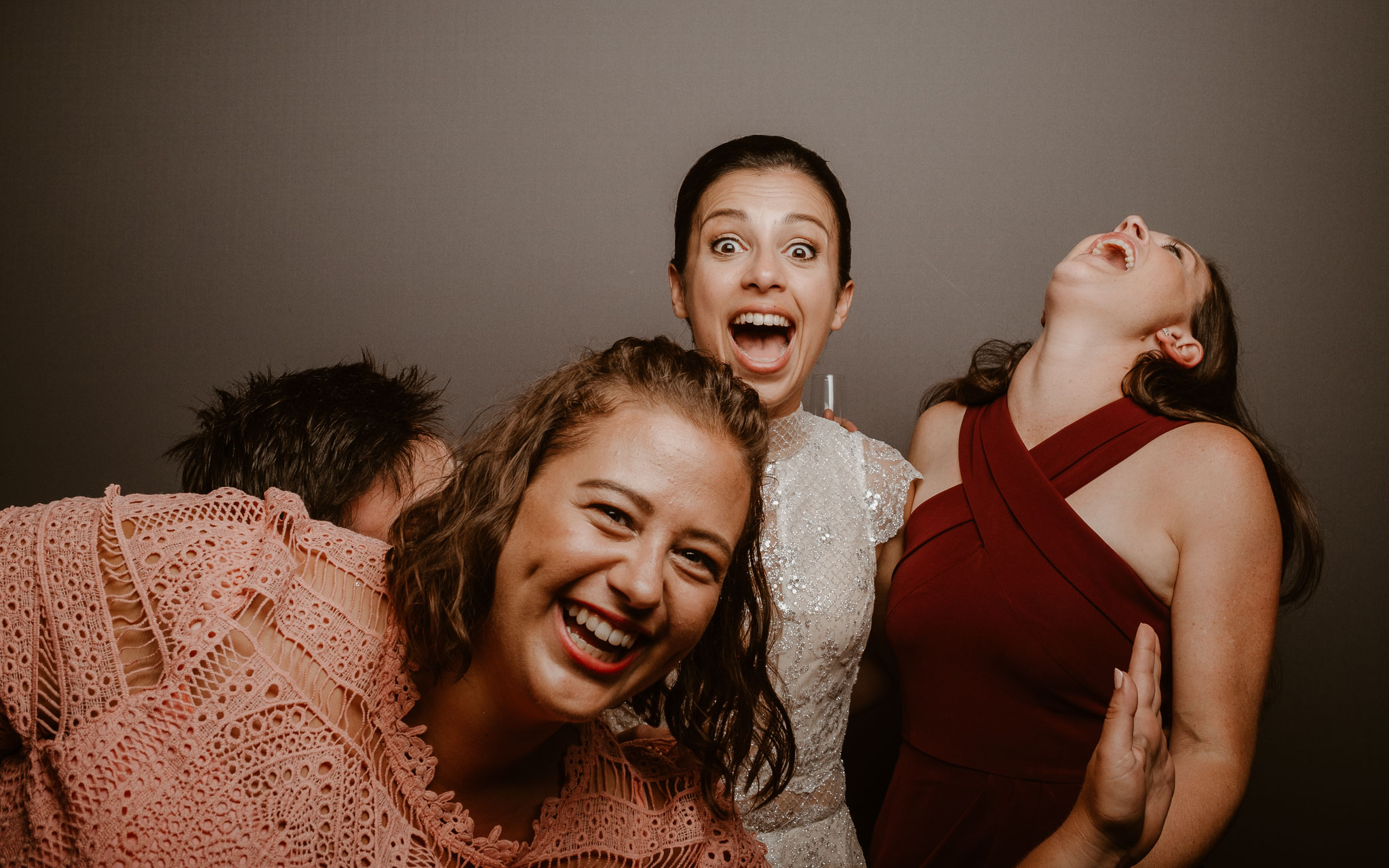 photographies d’un mariage bohème chic au Château de la Rousselière à Frossay