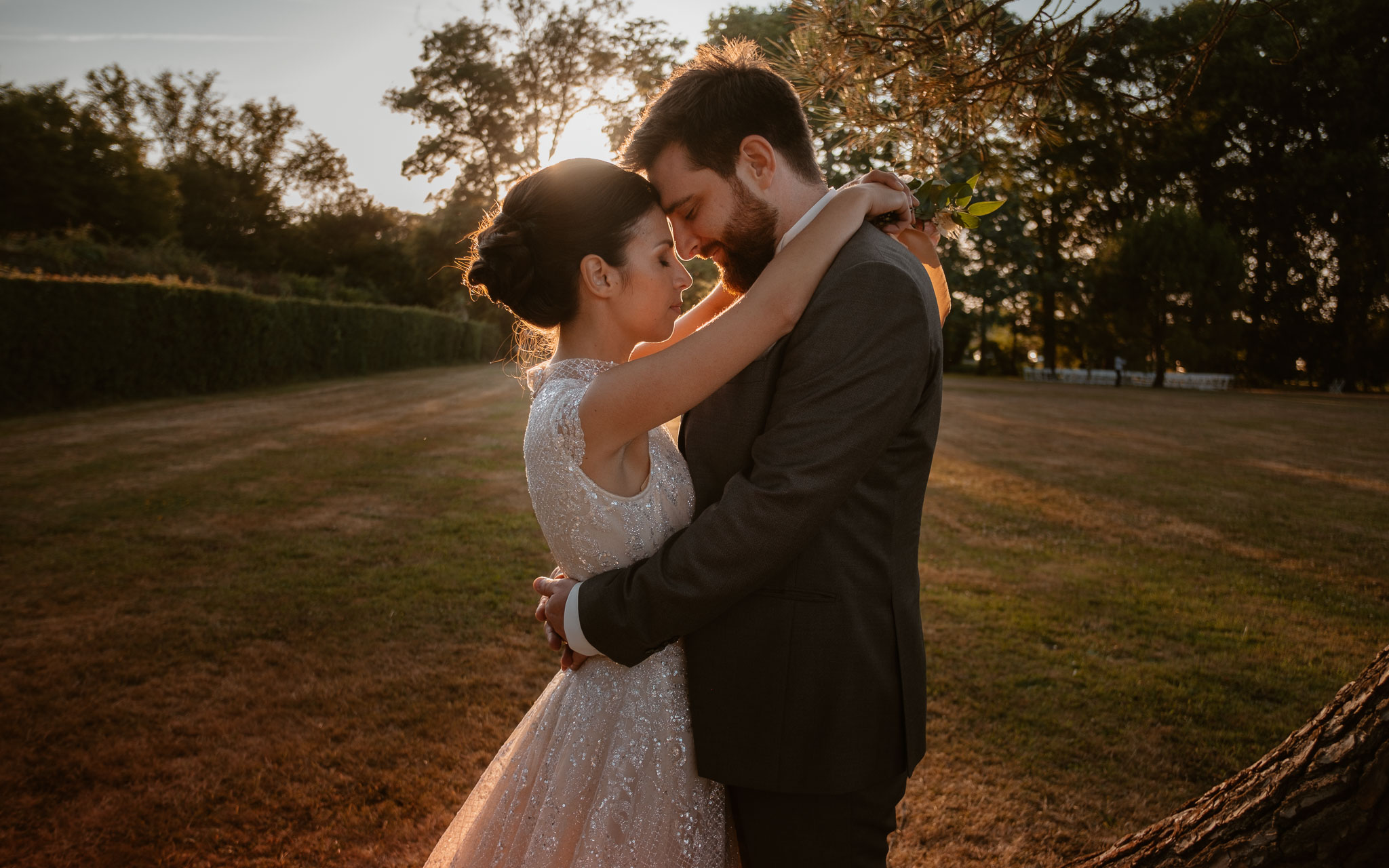 photographies d’un mariage bohème chic au Château de la Rousselière à Frossay