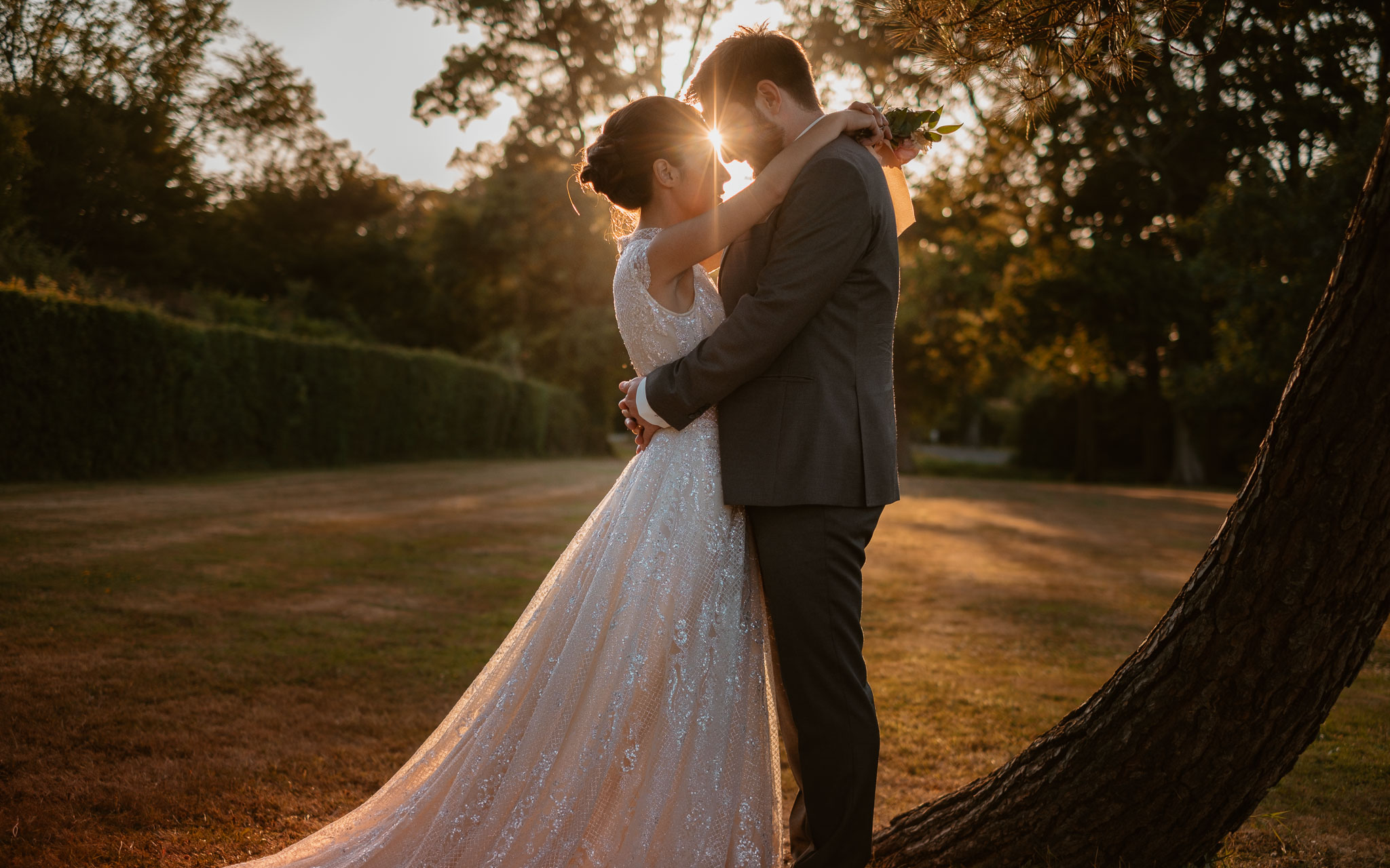 photographies d’un mariage bohème chic au Château de la Rousselière à Frossay