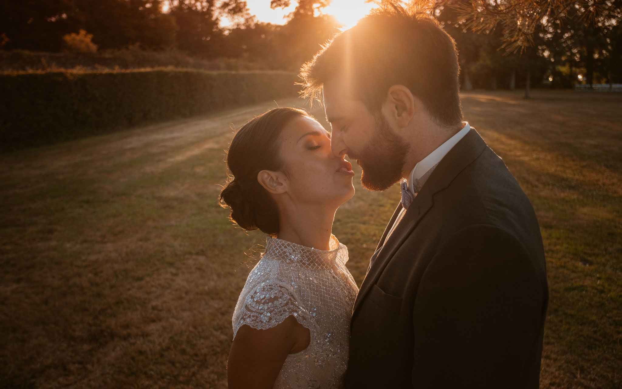 photographies d’un mariage bohème chic au Château de la Rousselière à Frossay