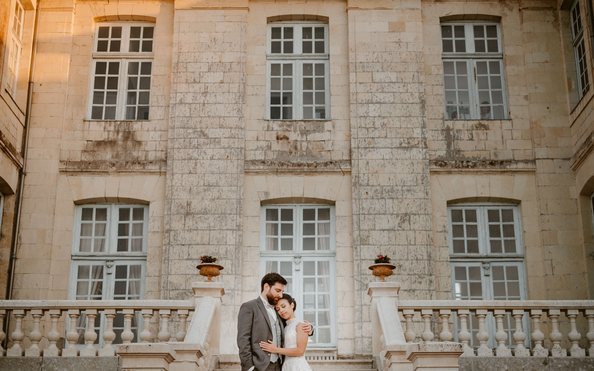 photographies d’un mariage bohème chic au Château de la Rousselière à Frossay