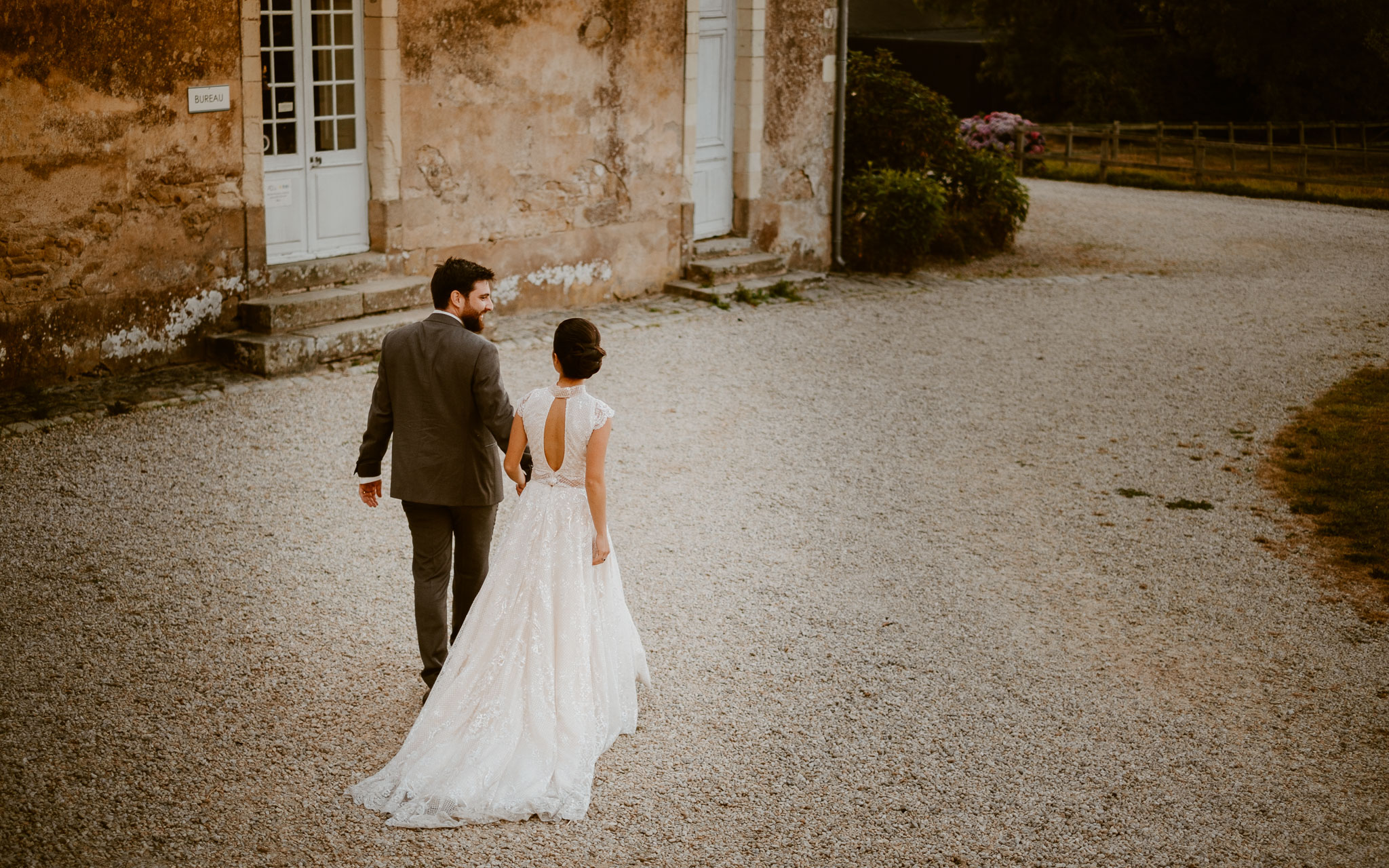 photographies d’un mariage bohème chic au Château de la Rousselière à Frossay