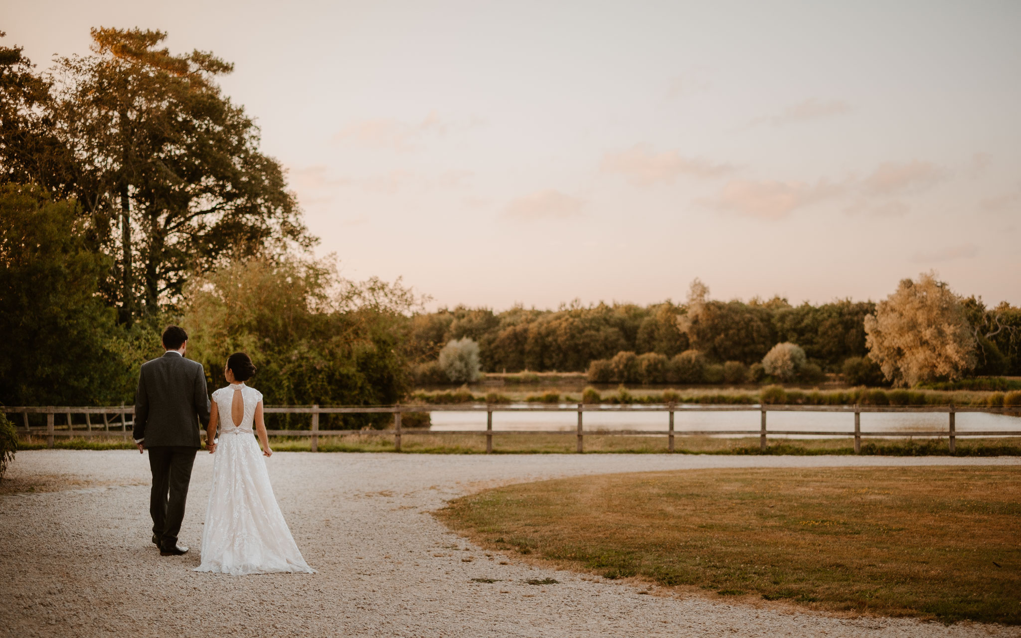 photographies d’un mariage bohème chic au Château de la Rousselière à Frossay