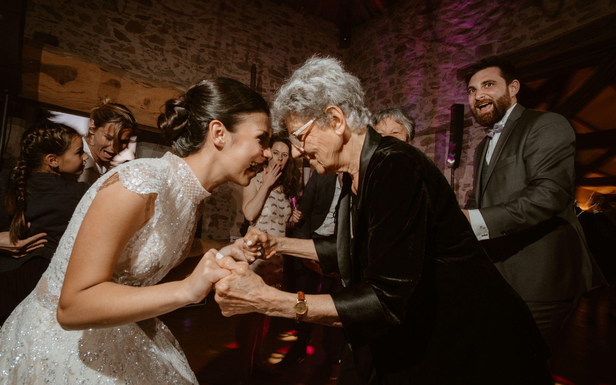 photographies d’un mariage bohème chic au Château de la Rousselière à Frossay