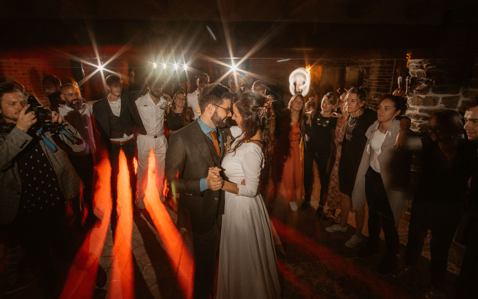 photographies d’un mariage conte d'automne au domaine du Moulin Neuf à Montrevault-sur-Èvre