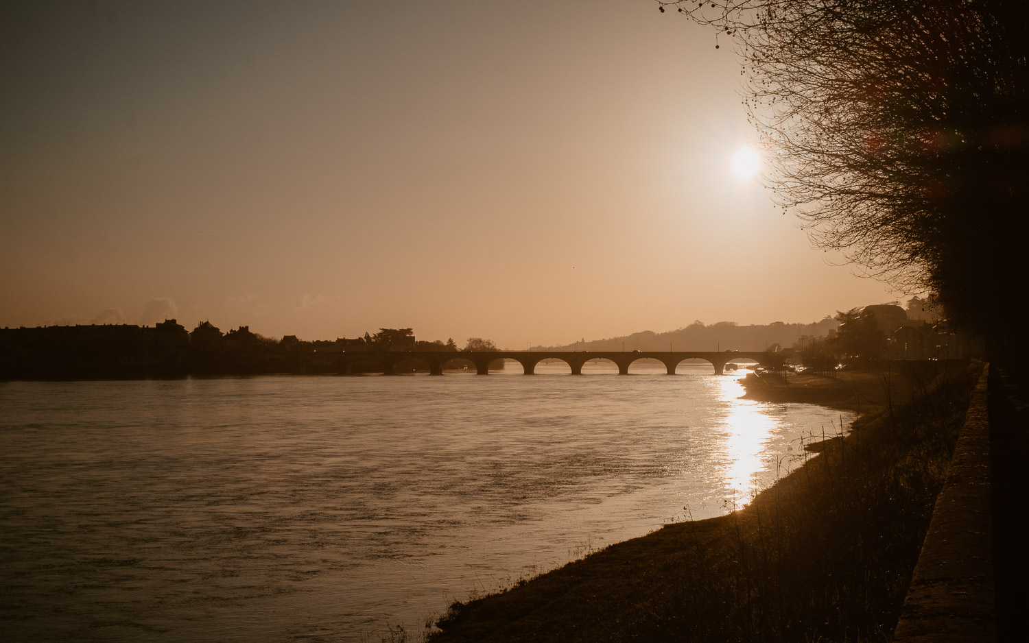 photographies d’une artiste créatrice dans son atelier boutique à Saumur