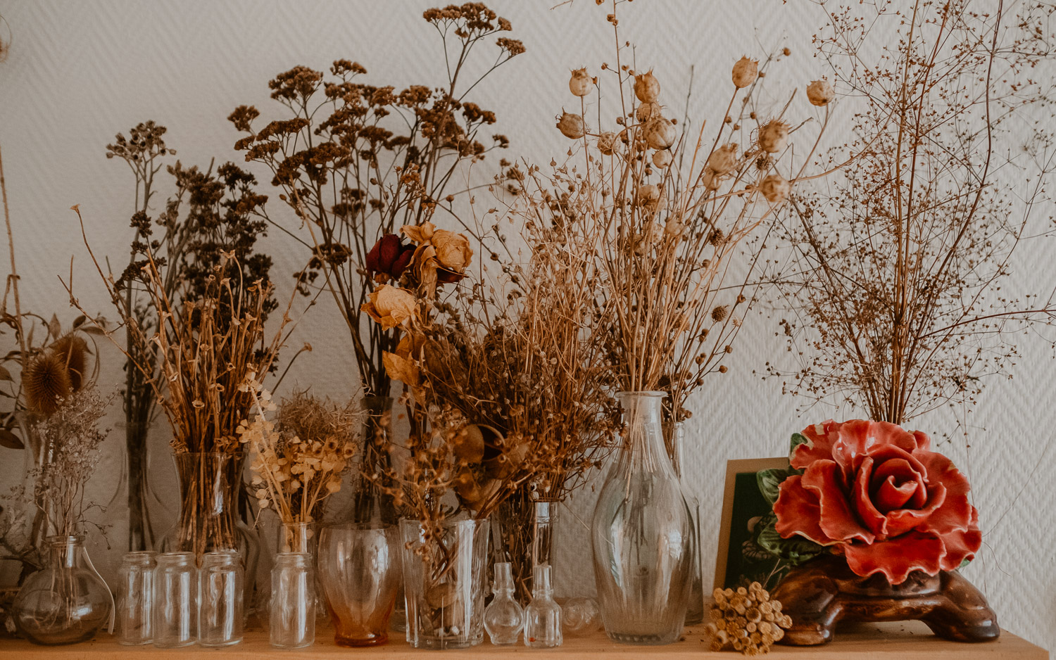 photographies d’une artiste créatrice dans son atelier boutique à Saumur