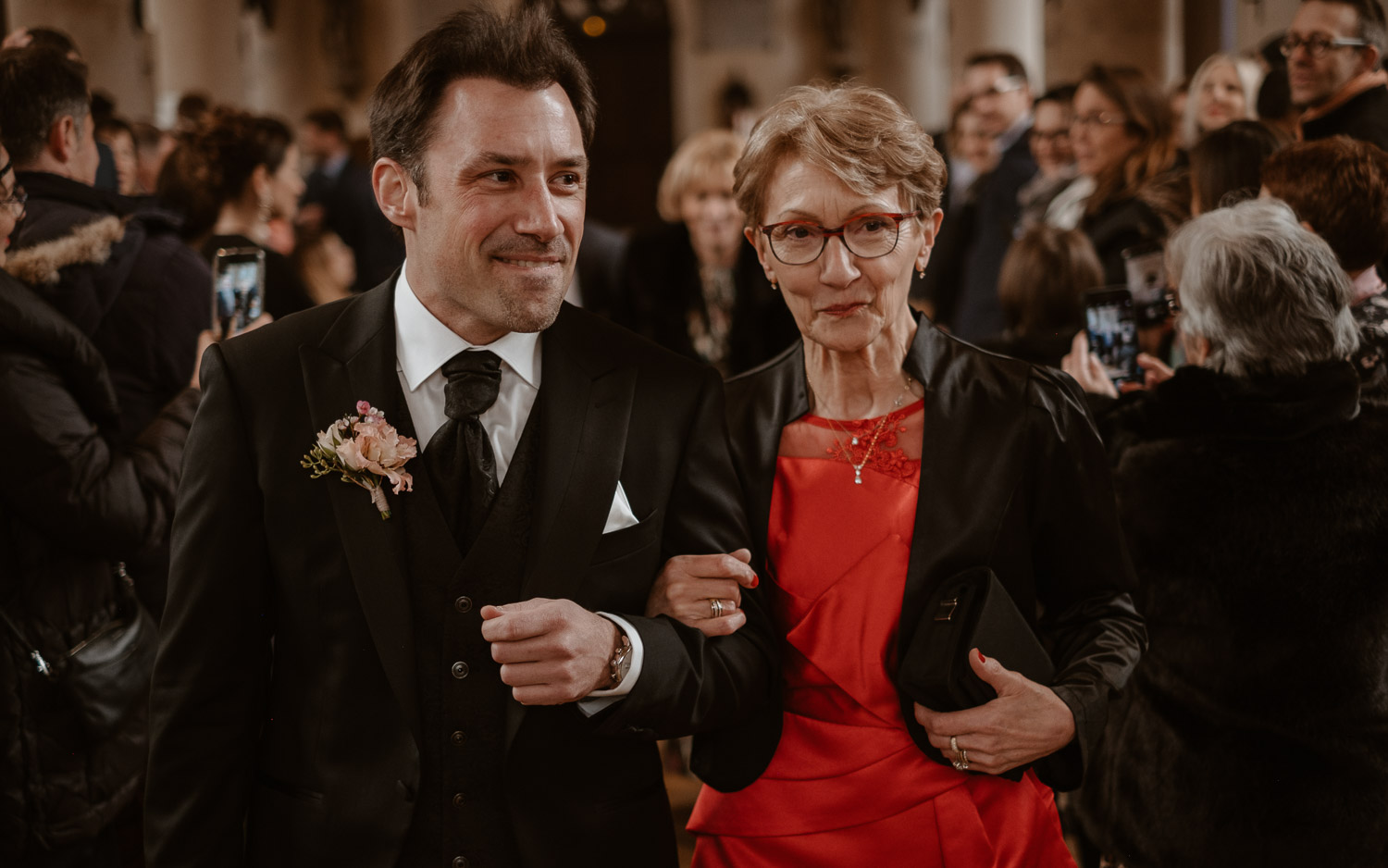 photographies d’un mariage chic d’hiver à l’Abbaye des Prémontrés de Pont-à-Mousson en Meurthe-et-Moselle