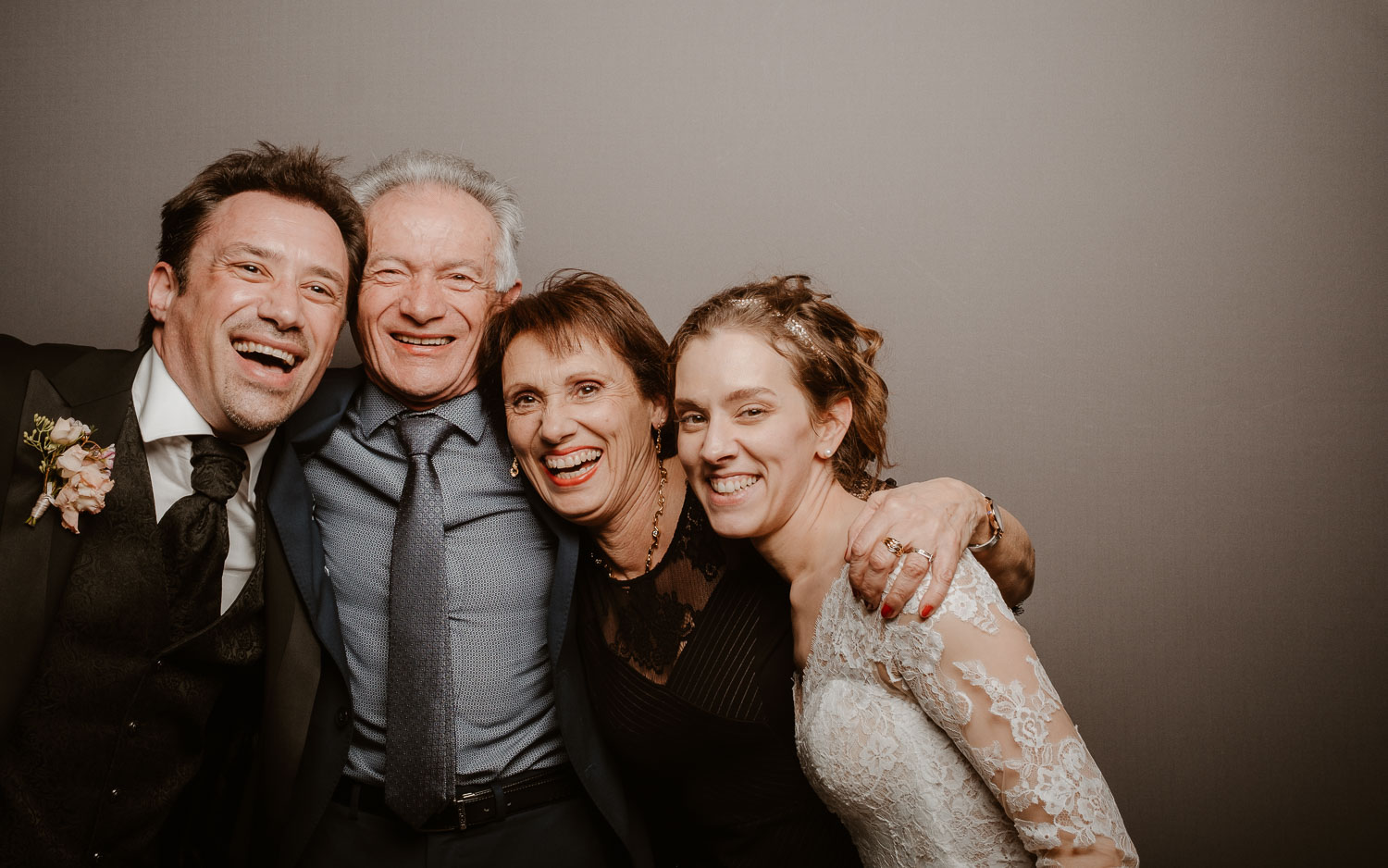 photographies d’un mariage chic d’hiver à l’Abbaye des Prémontrés de Pont-à-Mousson en Meurthe-et-Moselle